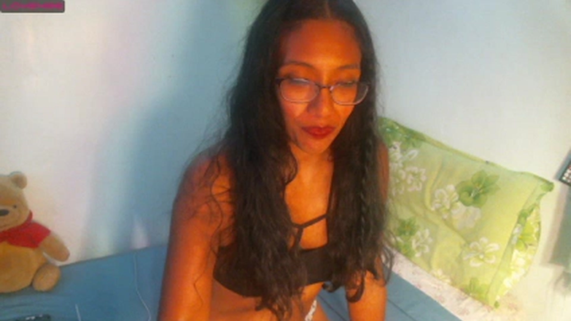 Gallery image thumbnail from PhoenixSaga's myfreecams stream on, 11/17/2022, 02:29 image 14 of 20