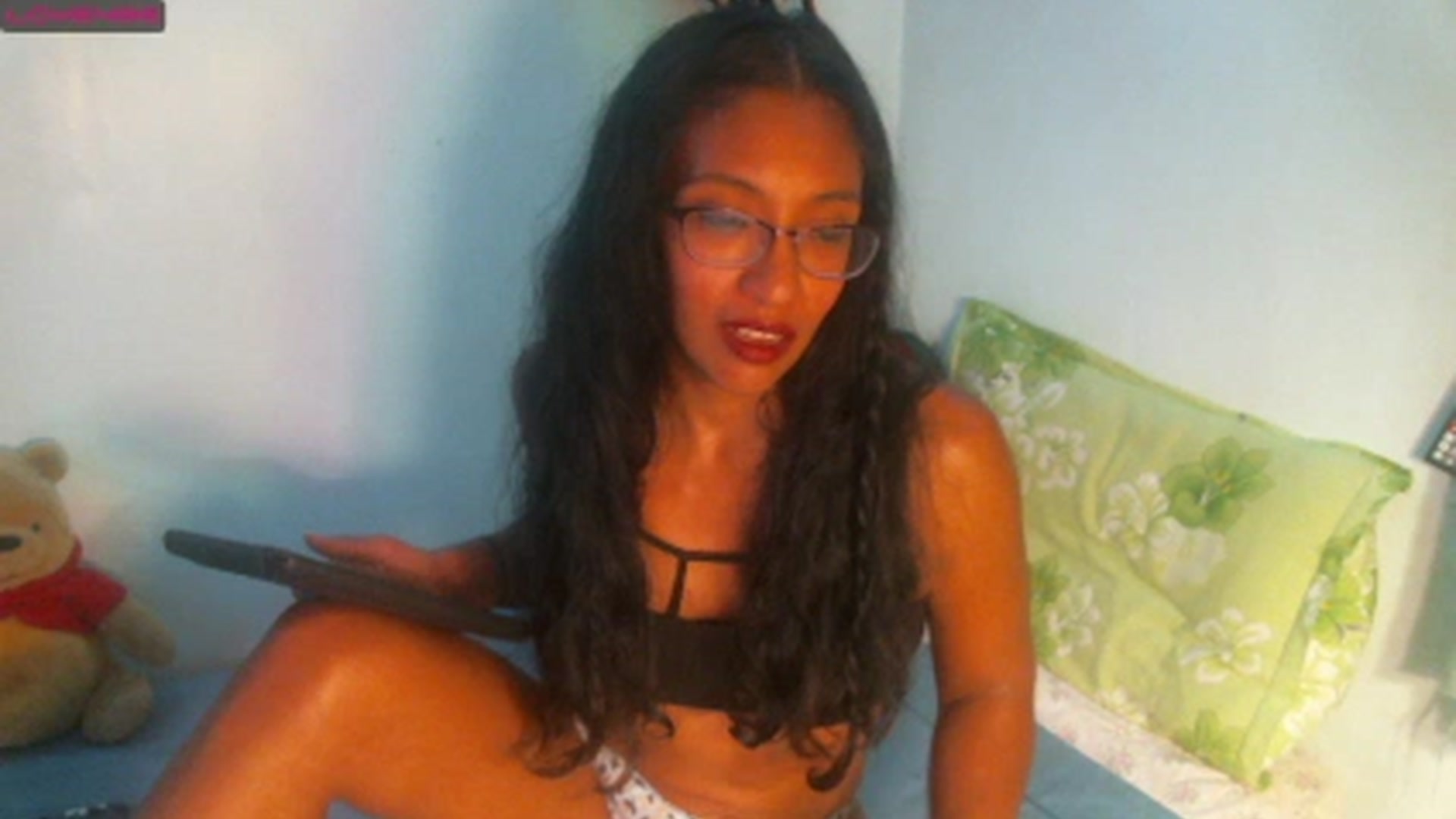 Gallery image thumbnail from PhoenixSaga's myfreecams stream on, 11/17/2022, 02:29 image 15 of 20
