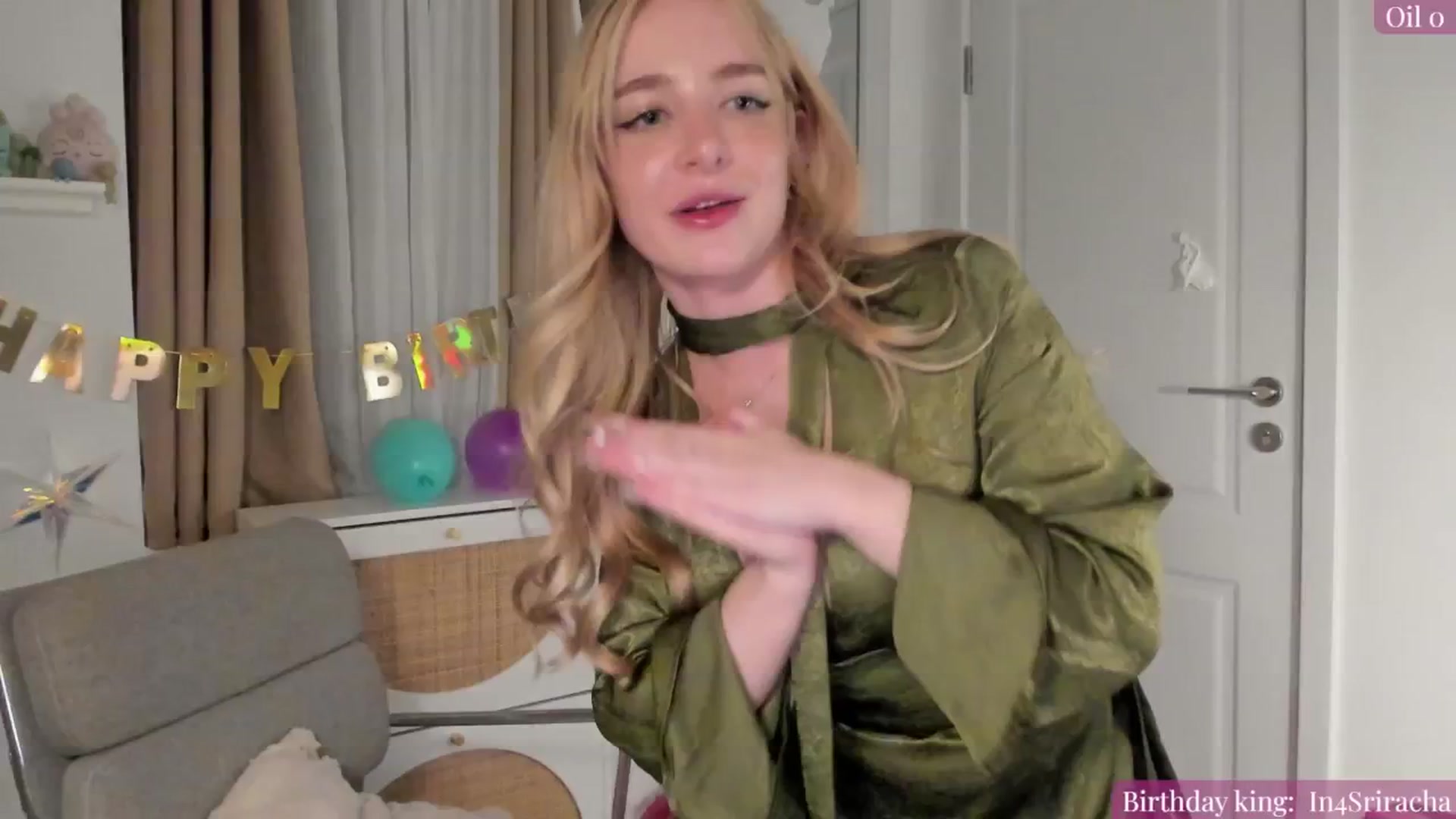 Gallery image thumbnail from PickleSlutSky's myfreecams stream on, 05/31/2025, 05:47 image 1 of 20