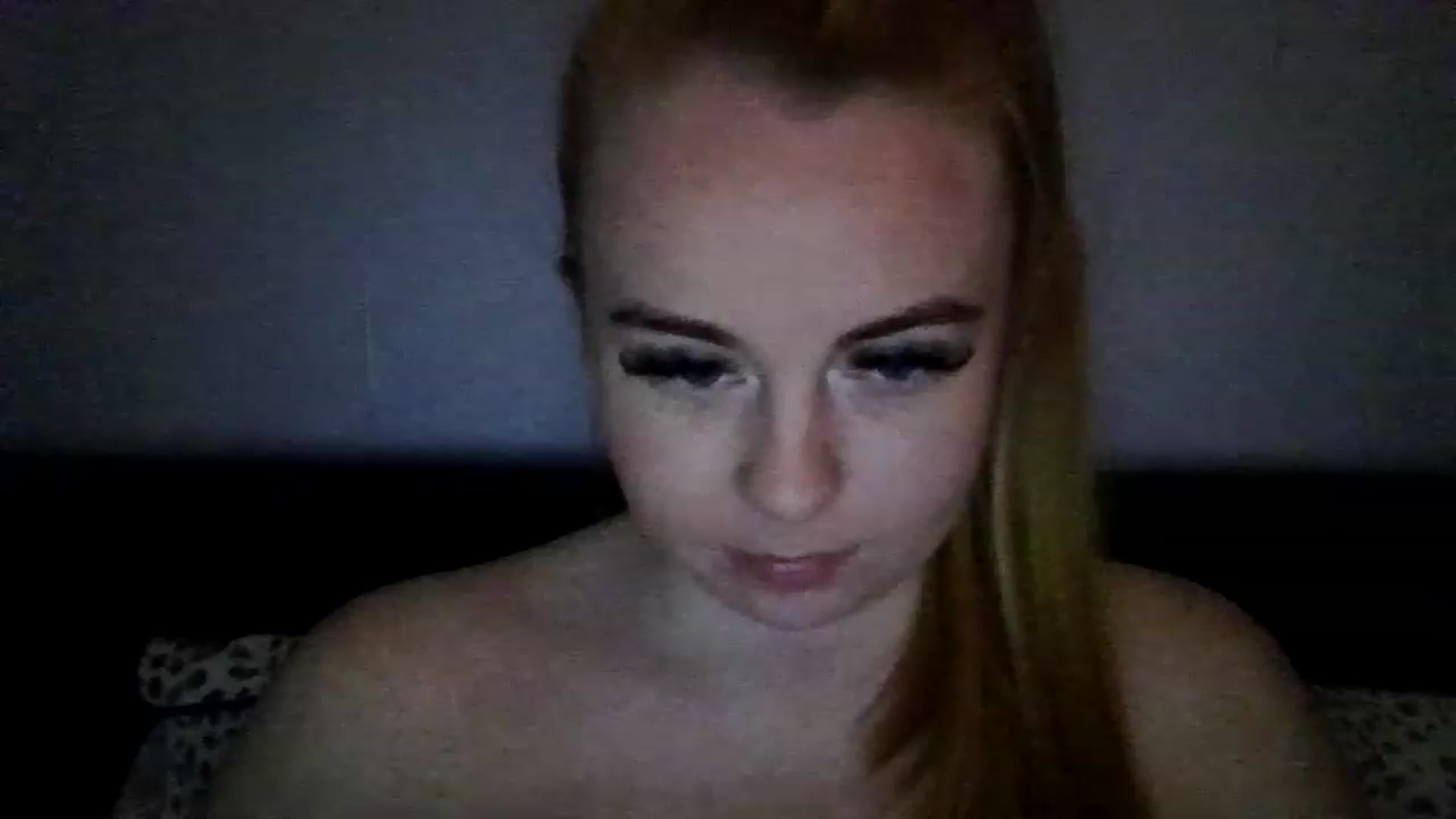 Gallery image thumbnail from Piddsmrandmrs's myfreecams stream on, 04/17/2023, 12:16 image 15 of 20