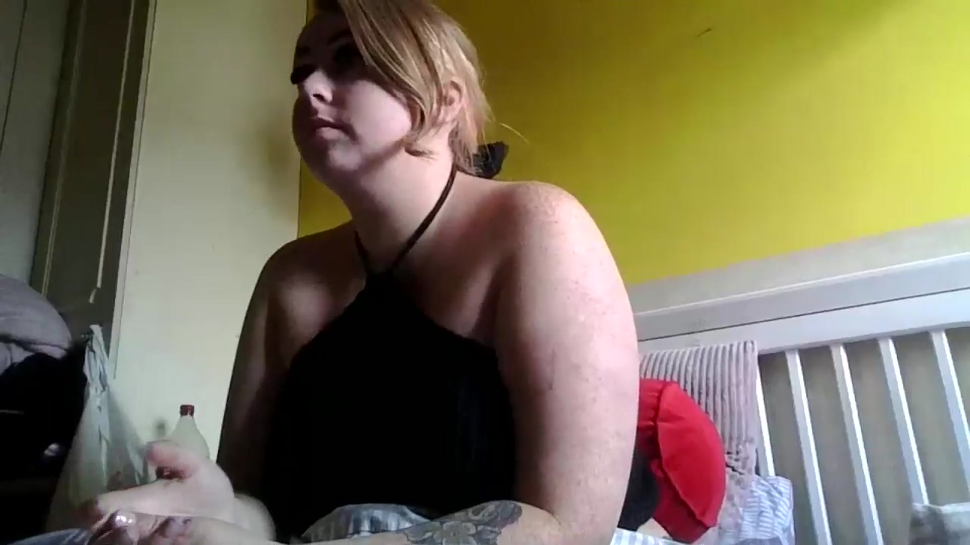 Gallery image thumbnail from Piddsmrandmrs's myfreecams stream on, 06/02/2024, 14:21 image 19 of 20