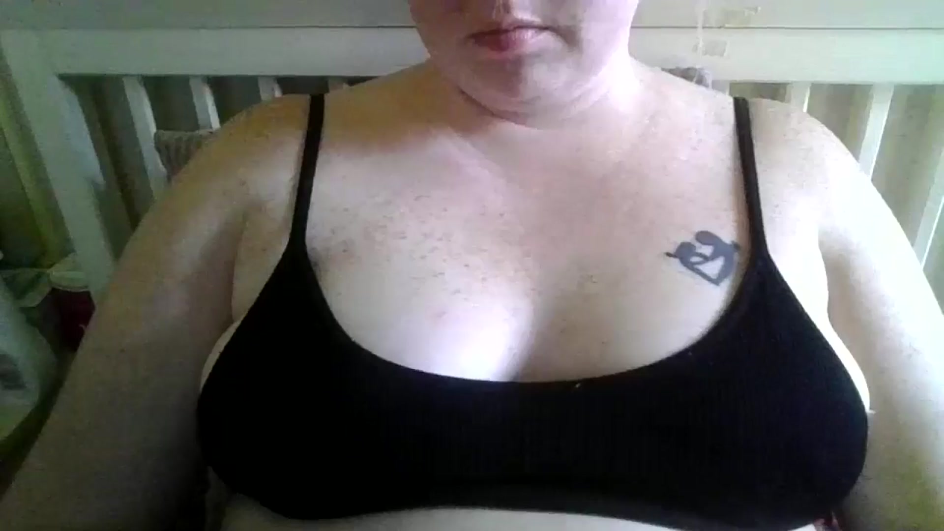 Gallery image thumbnail from Piddsmrandmrs's myfreecams stream on, 07/13/2024, 17:50 image 13 of 20