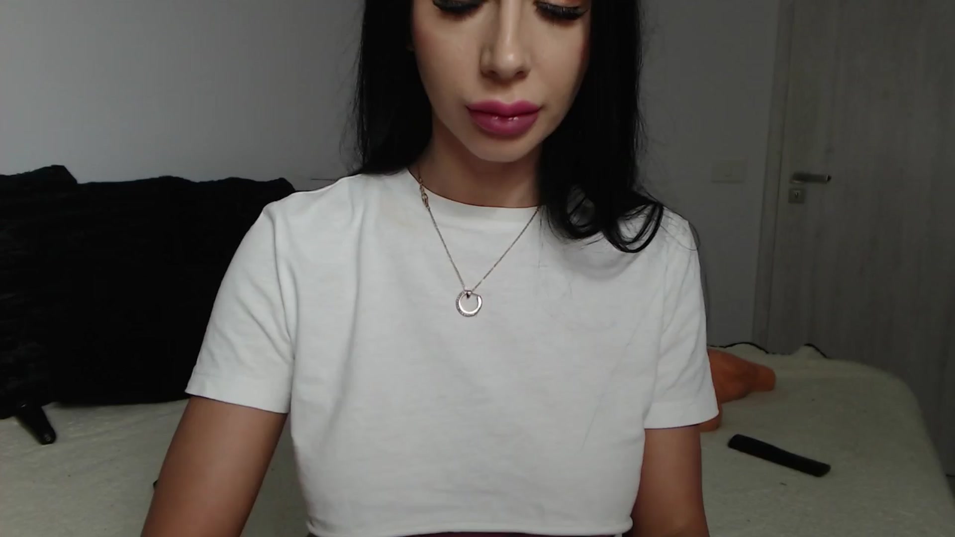 Gallery image thumbnail from PieceOfArtt's myfreecams stream on, 03/28/2024, 16:35 image 2 of 20