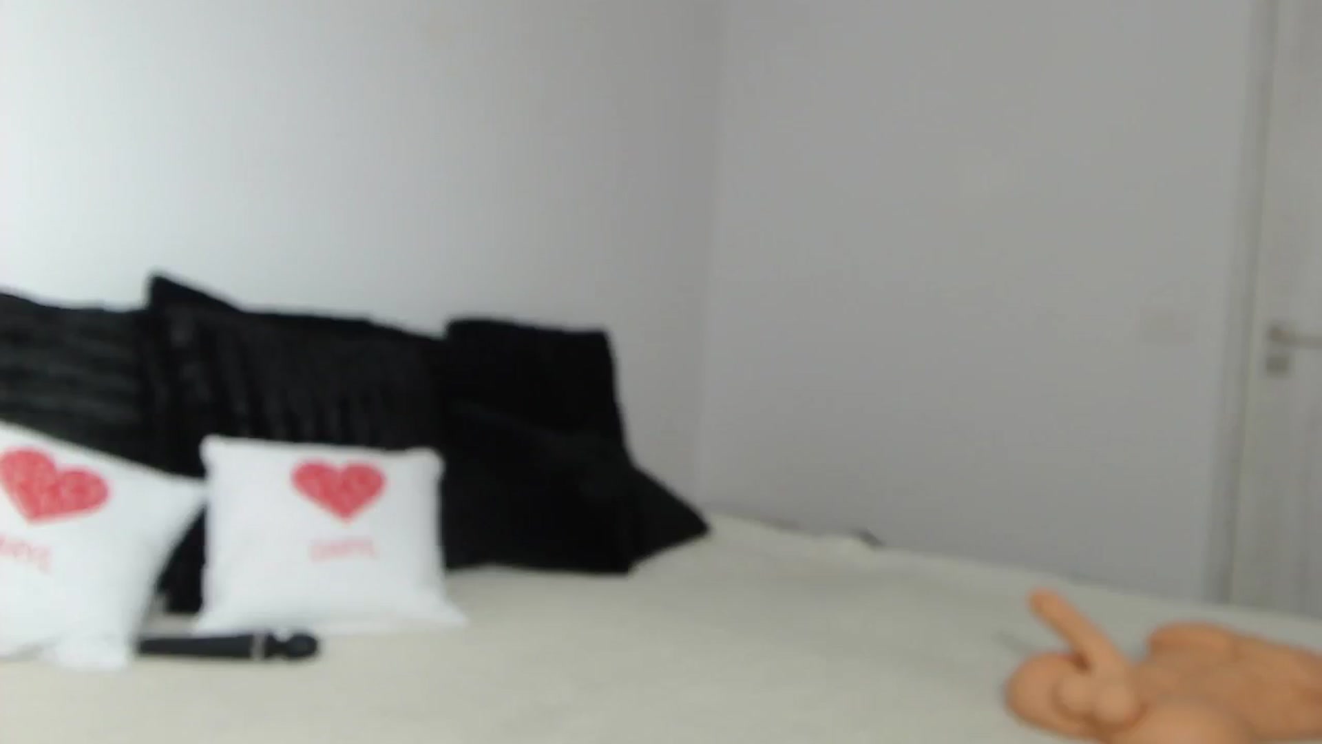 Gallery image thumbnail from PieceOfArtt's myfreecams stream on, 05/23/2024, 10:26 image 20 of 20