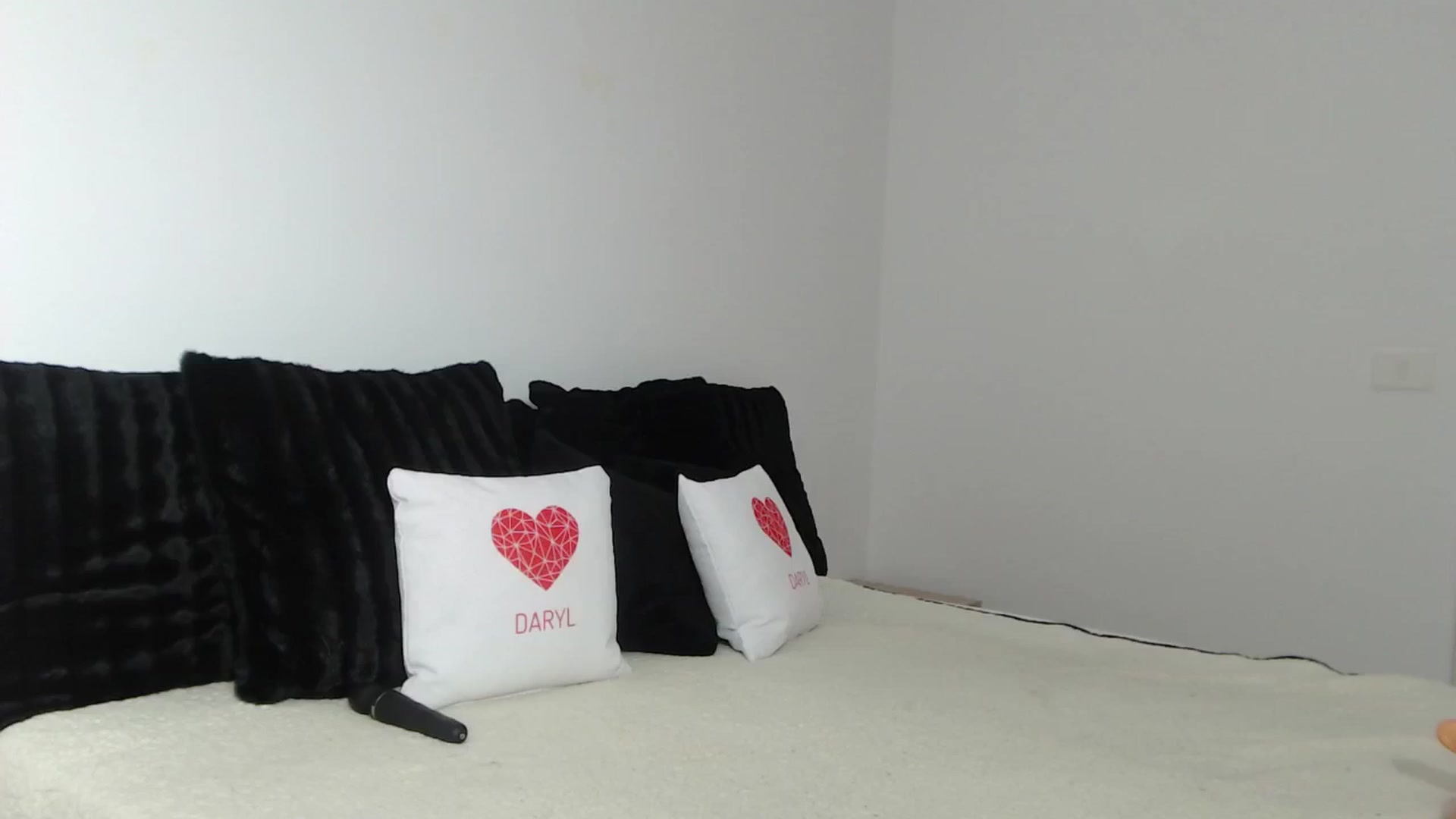 Gallery image thumbnail from PieceOfArtt's myfreecams stream on, 05/30/2024, 10:12 image 13 of 20