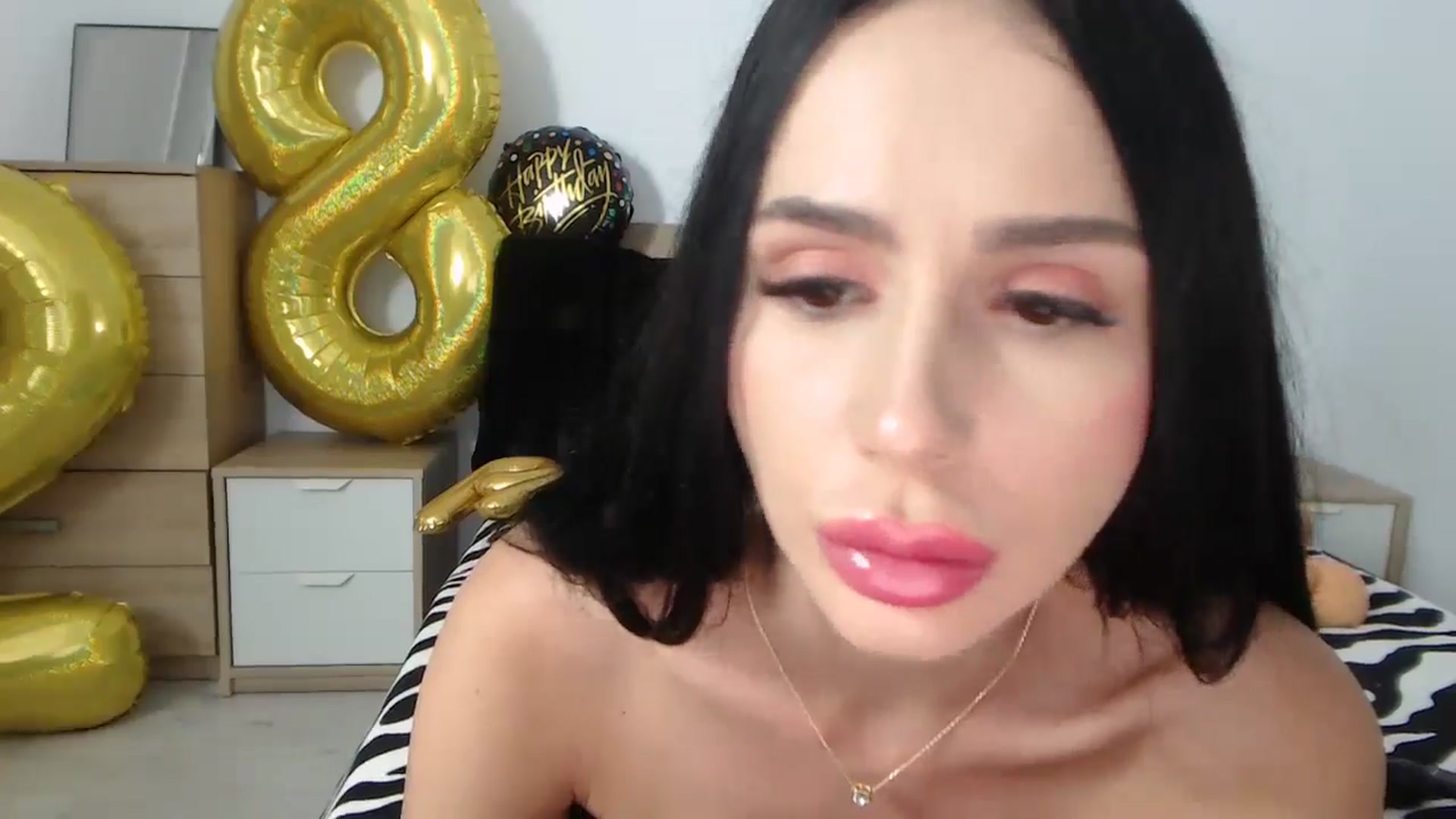 Gallery image thumbnail from PieceOfArtt's myfreecams stream on, 09/06/2024, 13:42 image 13 of 20