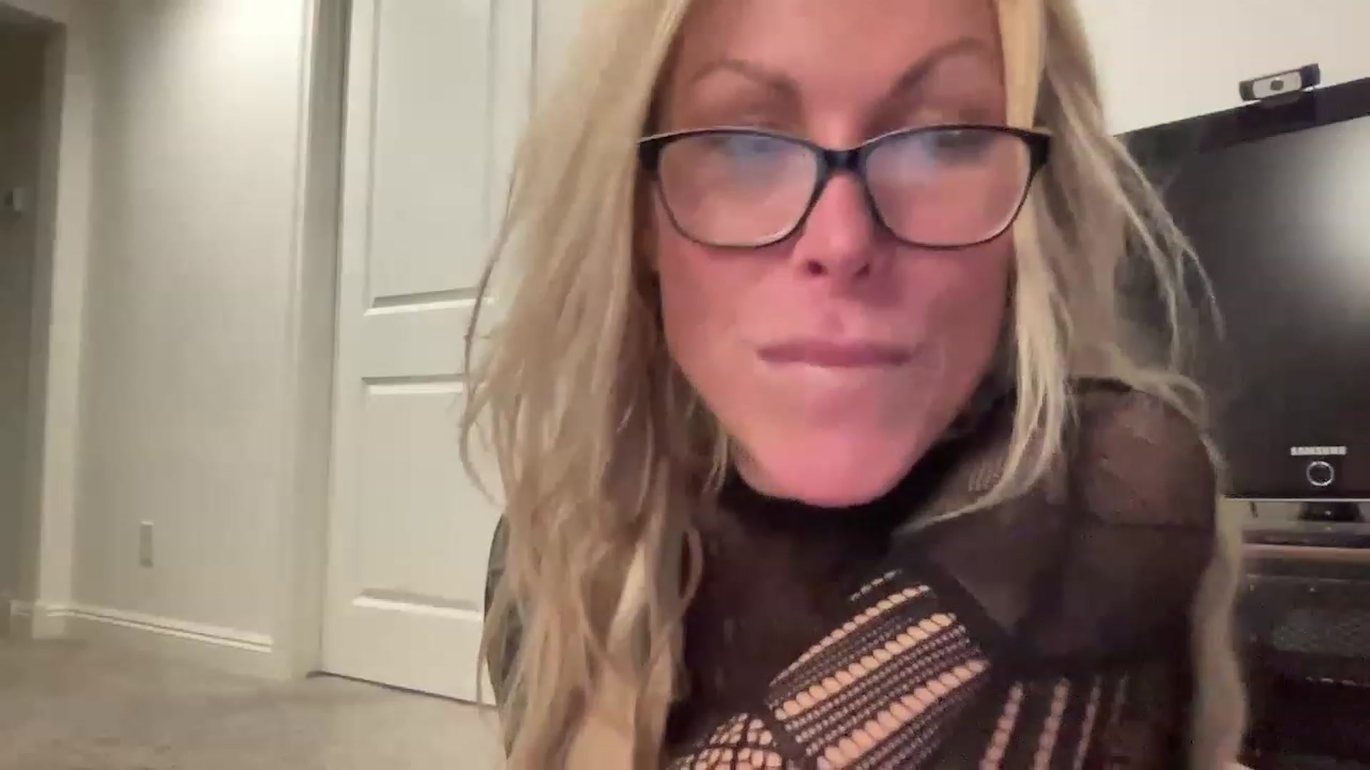 Gallery image thumbnail from PierceHudson's myfreecams stream on, 12/19/2022, 12:38 image 17 of 20
