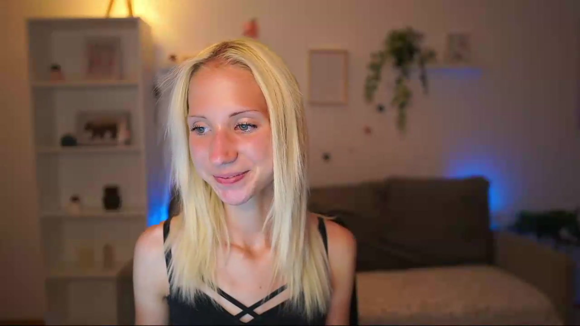 Gallery image thumbnail from PierrePerri's myfreecams stream on, 07/10/2026, 19:28 image 15 of 20