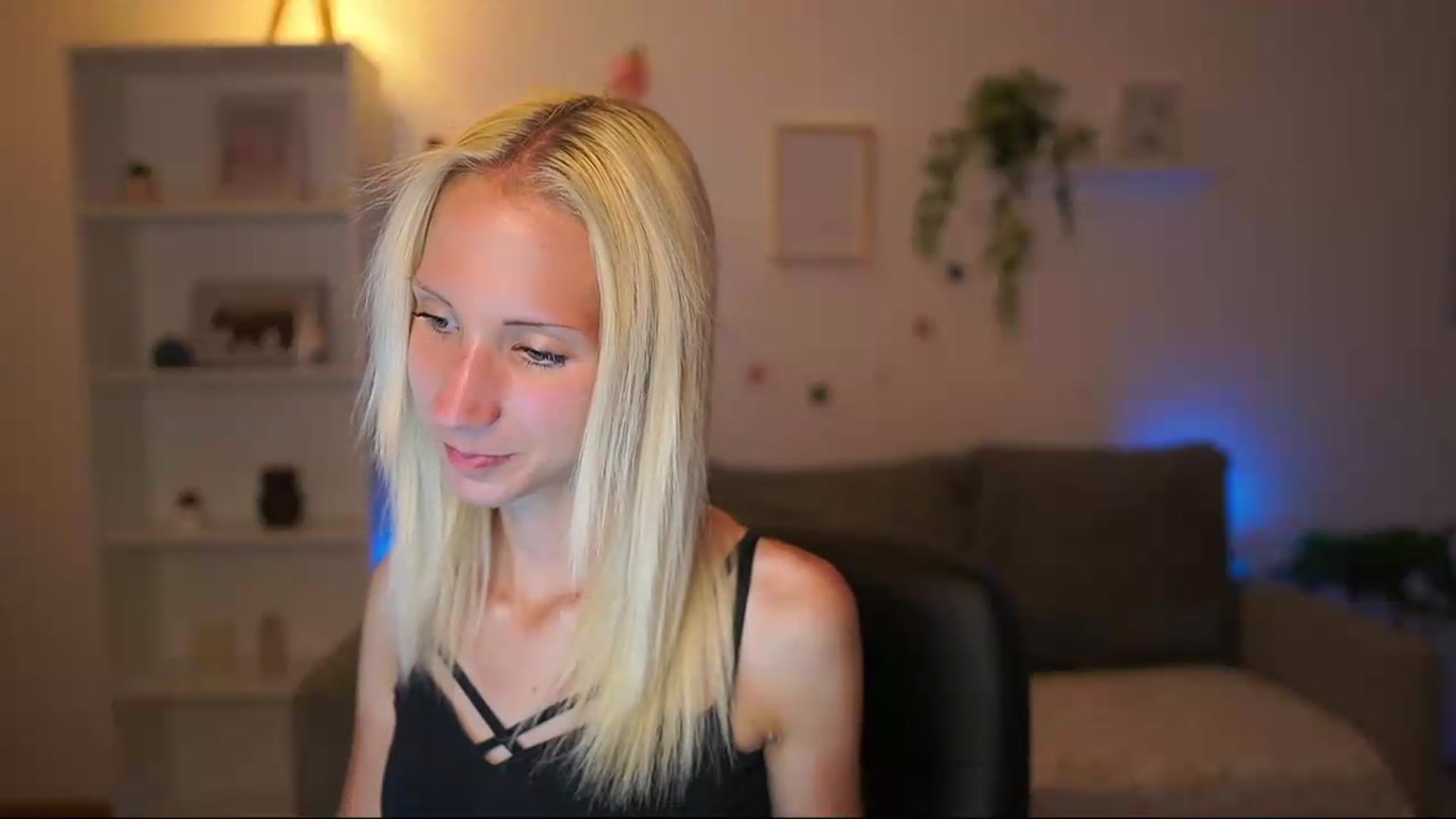 Gallery image thumbnail from PierrePerri's myfreecams stream on, 07/10/2026, 19:28 image 18 of 20