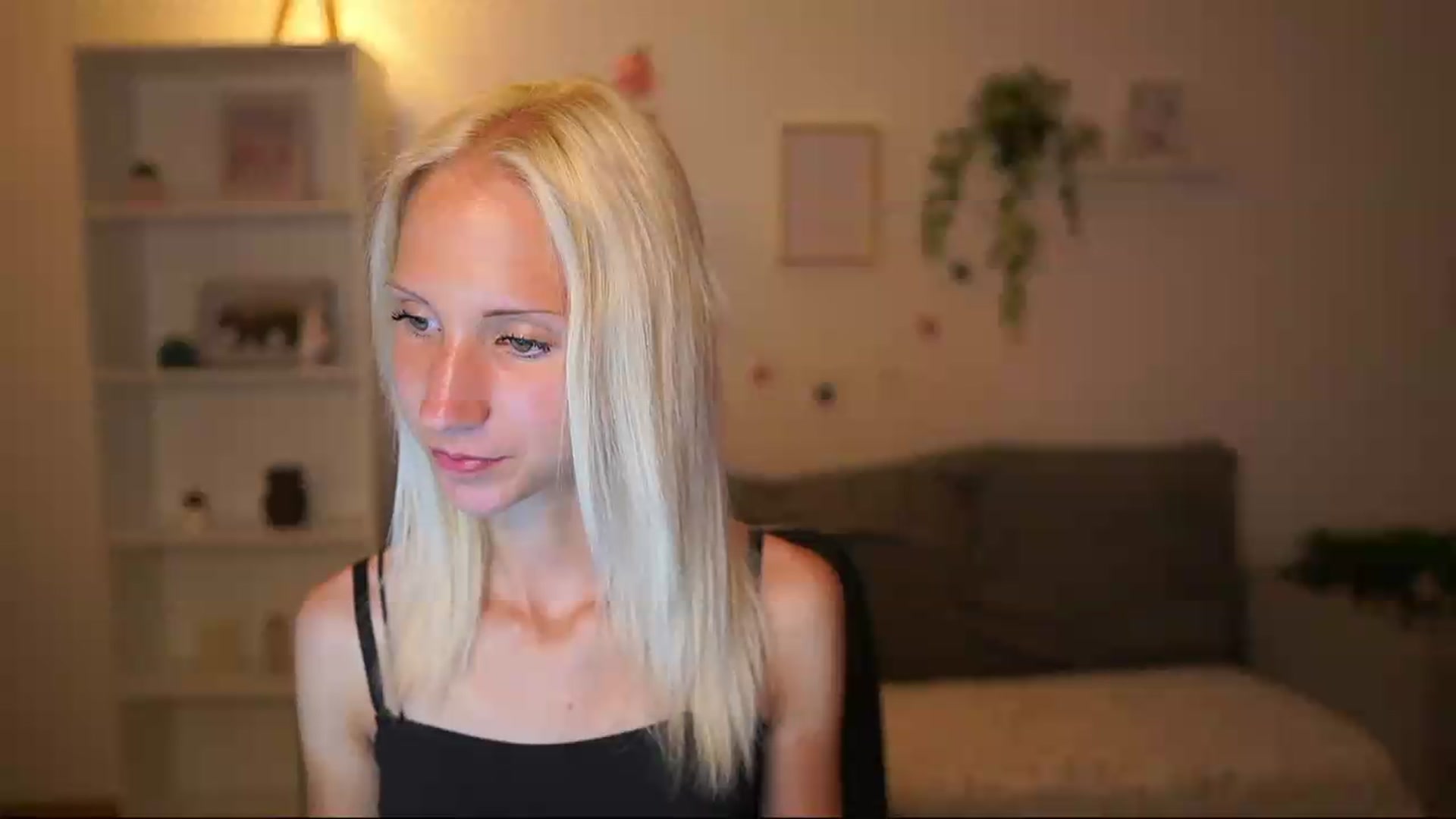 Gallery image thumbnail from PierrePerri's myfreecams stream on, 07/15/2026, 22:21 image 18 of 20