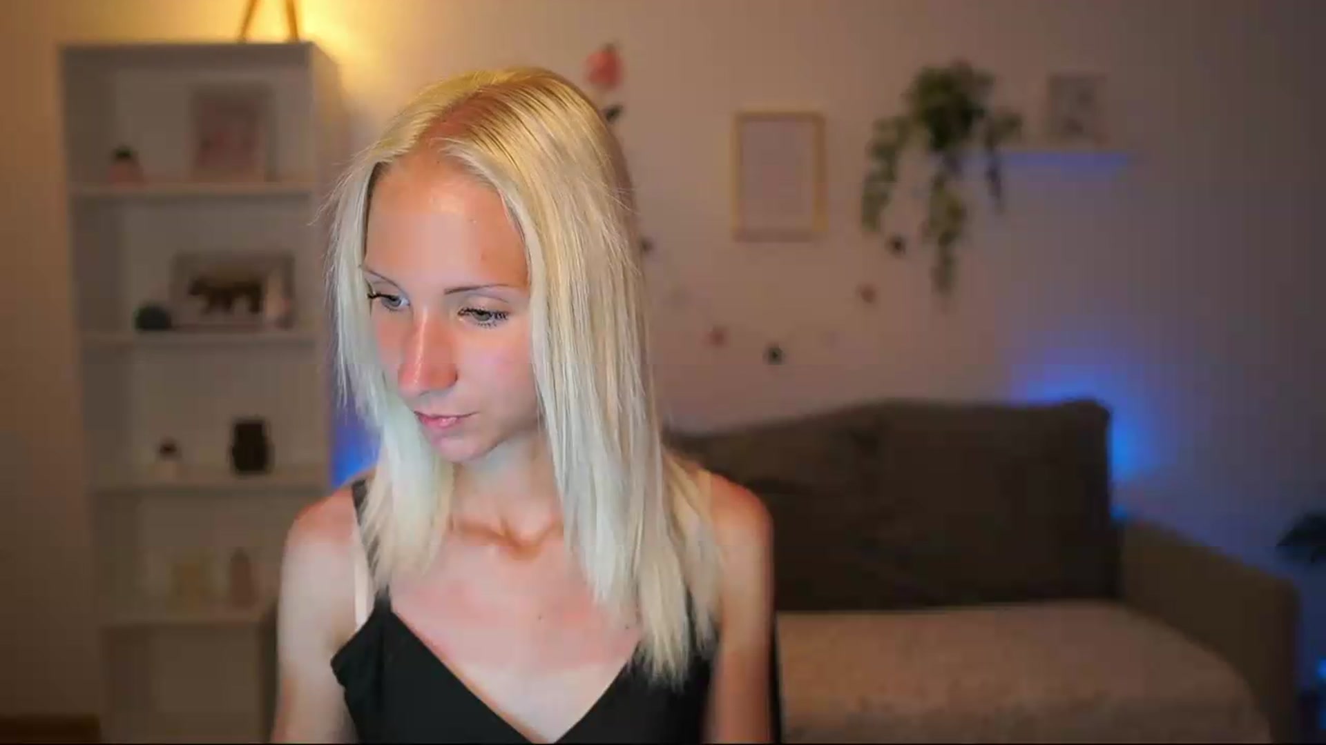 Gallery image thumbnail from PierrePerri's myfreecams stream on, 07/17/2026, 18:34 image 9 of 20