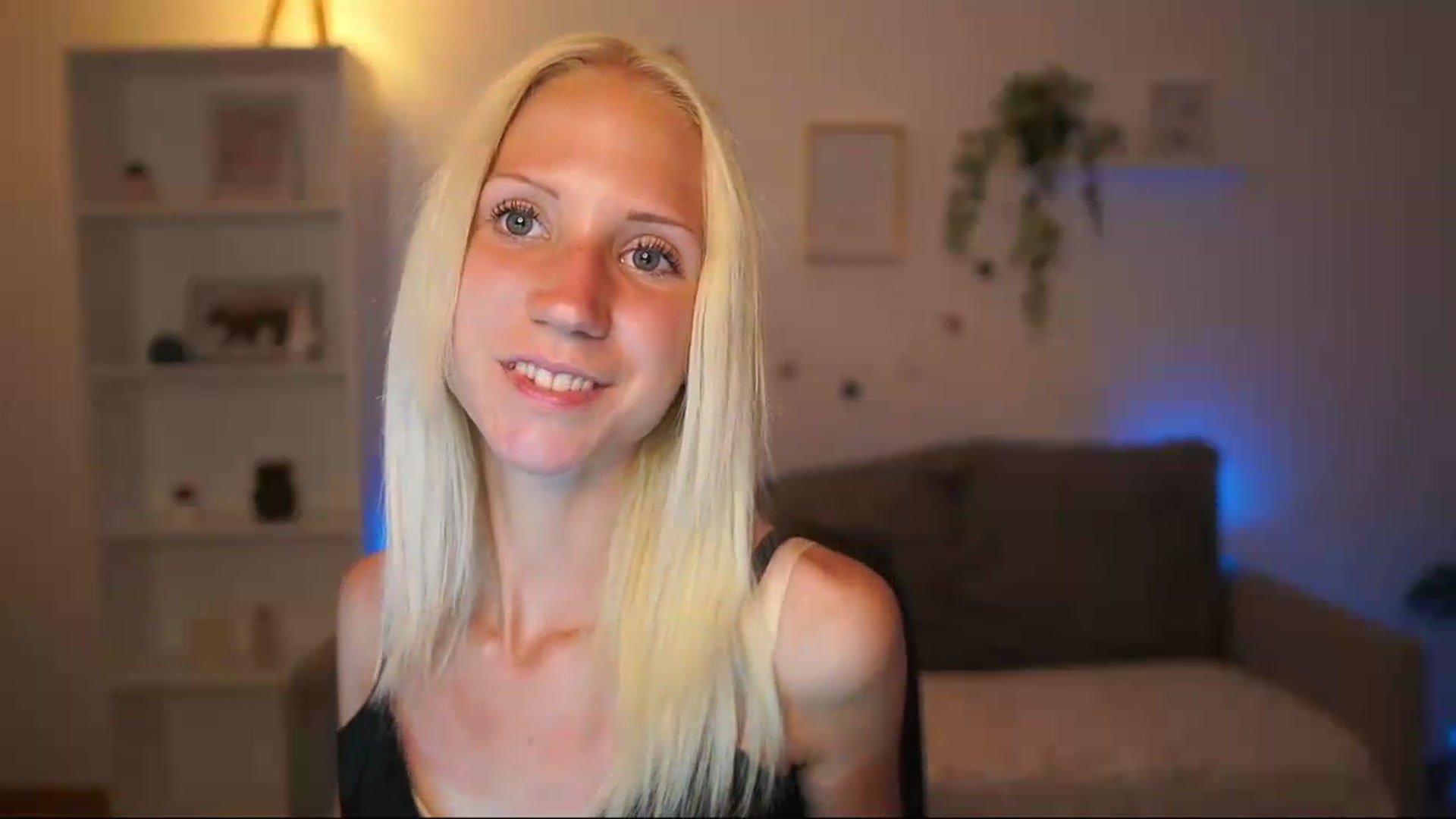 Gallery image thumbnail from PierrePerri's myfreecams stream on, 07/17/2026, 18:58 image 13 of 20