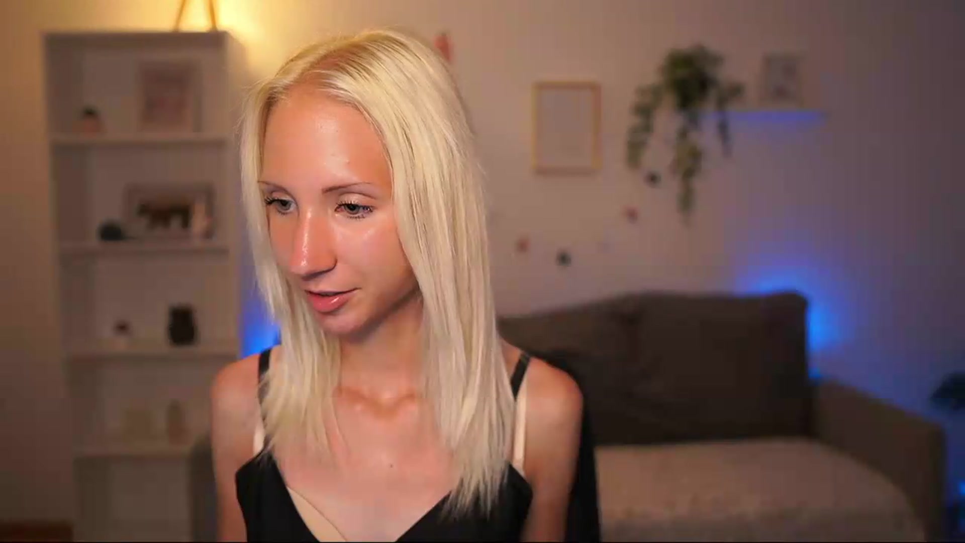 Gallery image thumbnail from PierrePerri's myfreecams stream on, 07/17/2026, 21:05 image 19 of 20