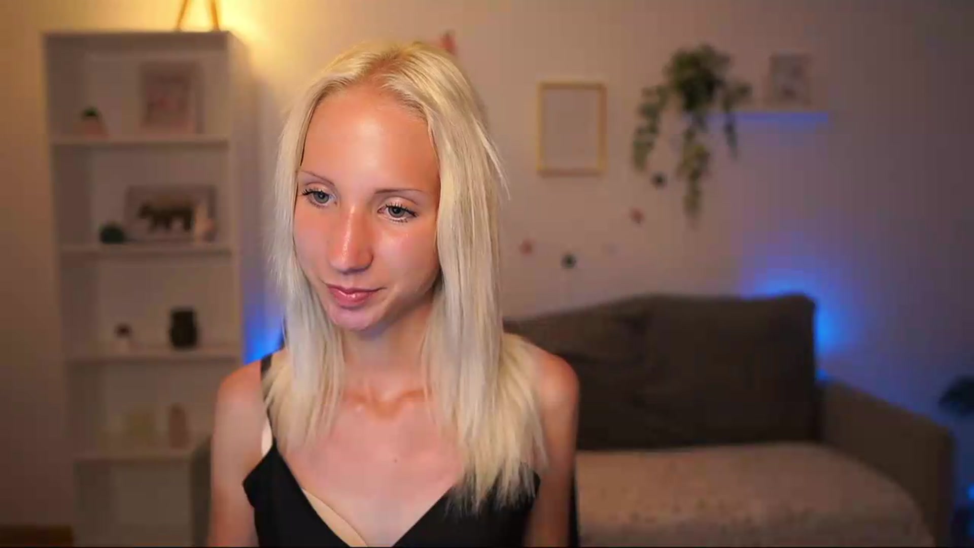 Gallery image thumbnail from PierrePerri's myfreecams stream on, 07/17/2026, 21:05 image 18 of 20