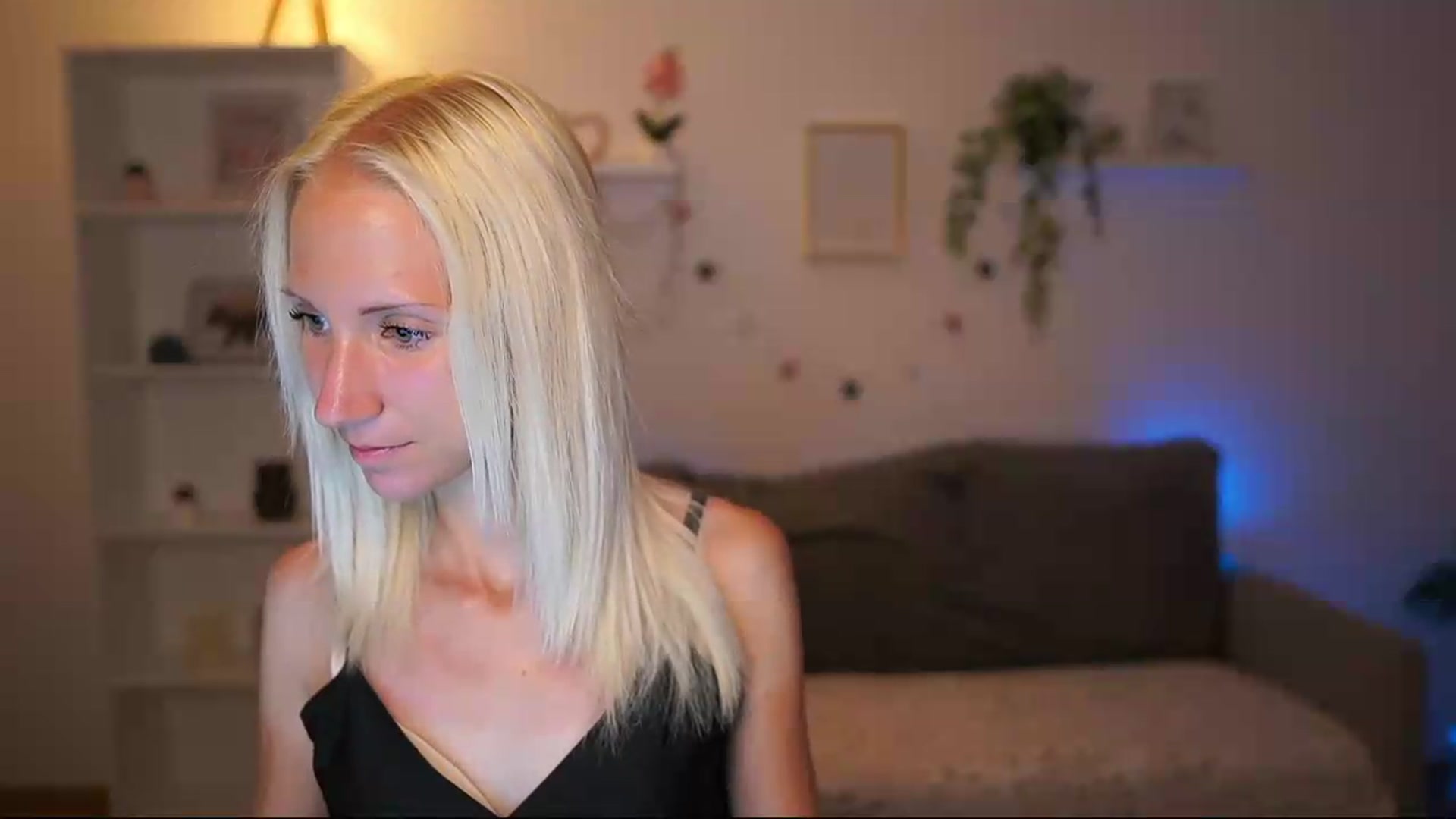 Gallery image thumbnail from PierrePerri's myfreecams stream on, 07/17/2026, 21:05 image 3 of 20