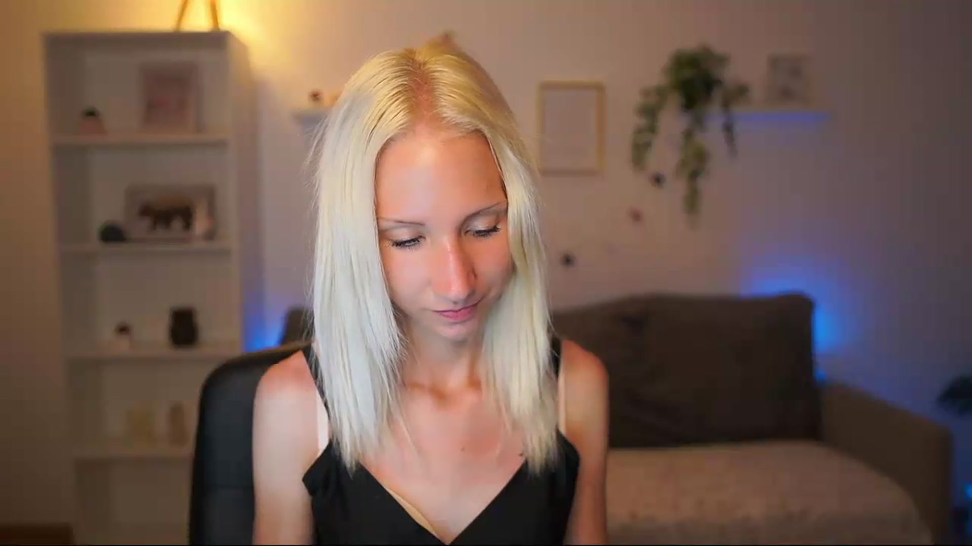Gallery image thumbnail from PierrePerri's myfreecams stream on, 07/17/2026, 21:05 image 6 of 20