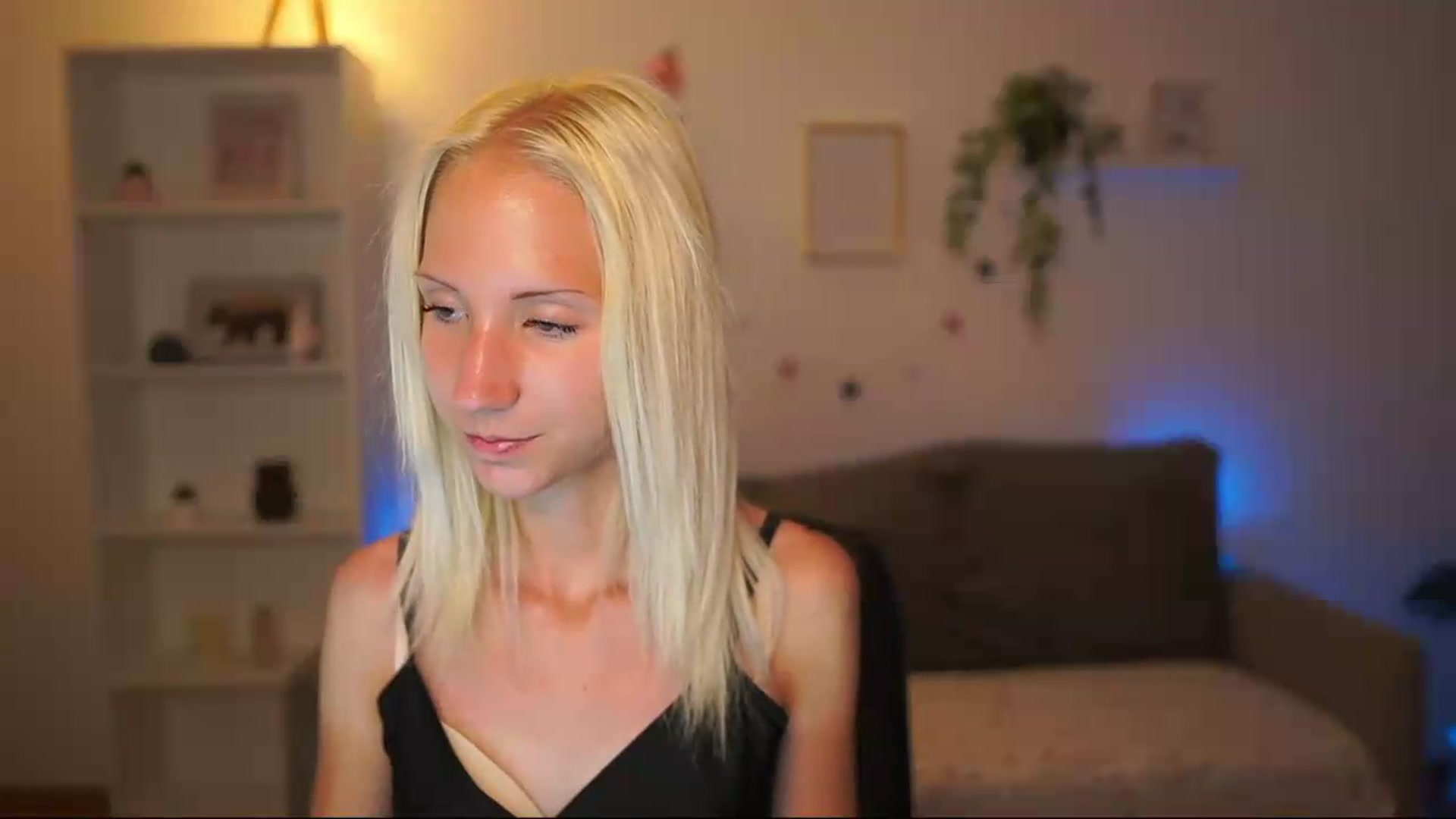 Gallery image thumbnail from PierrePerri's myfreecams stream on, 07/17/2026, 22:00 image 9 of 20