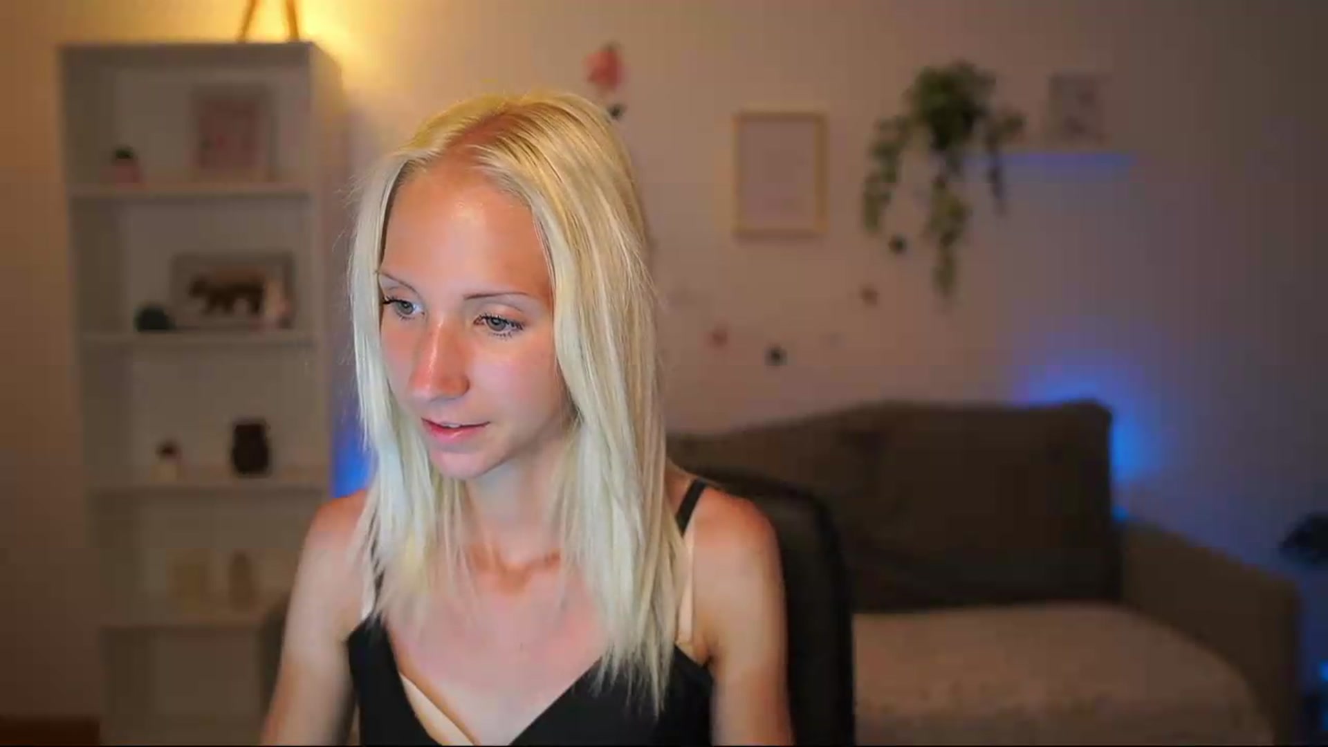 Gallery image thumbnail from PierrePerri's myfreecams stream on, 07/17/2026, 22:00 image 8 of 20