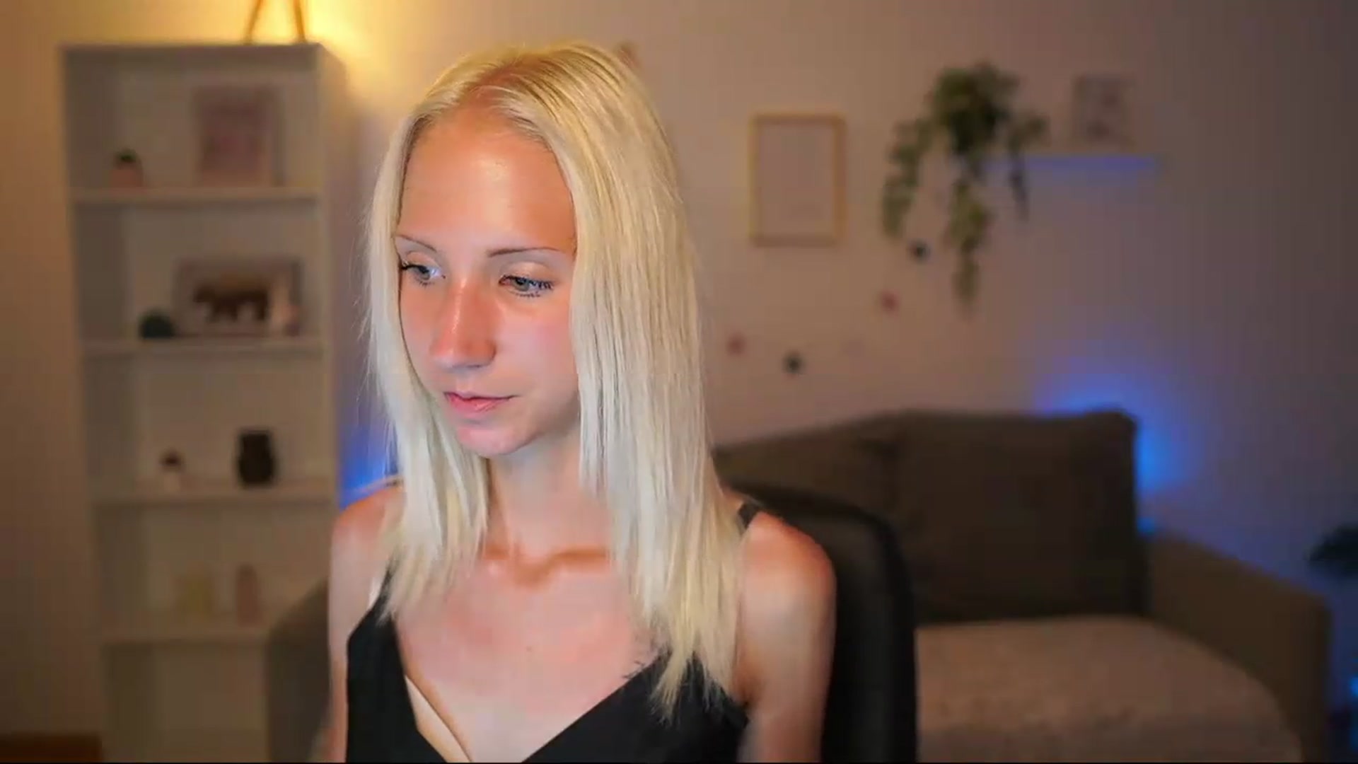 Gallery image thumbnail from PierrePerri's myfreecams stream on, 07/17/2026, 22:25 image 19 of 20