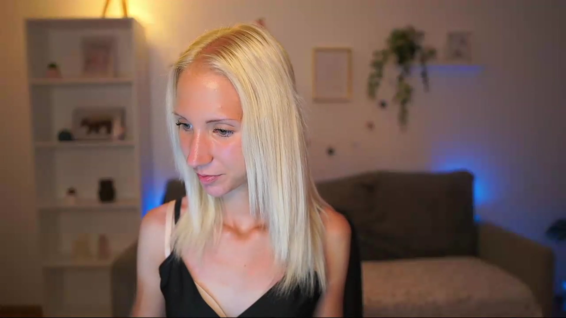 Gallery image thumbnail from PierrePerri's myfreecams stream on, 07/17/2026, 22:25 image 15 of 20