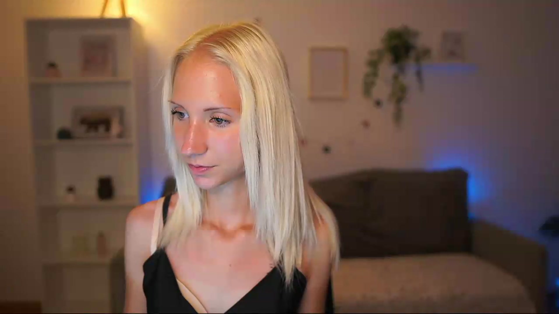 Gallery image thumbnail from PierrePerri's myfreecams stream on, 07/17/2026, 22:45 image 12 of 20