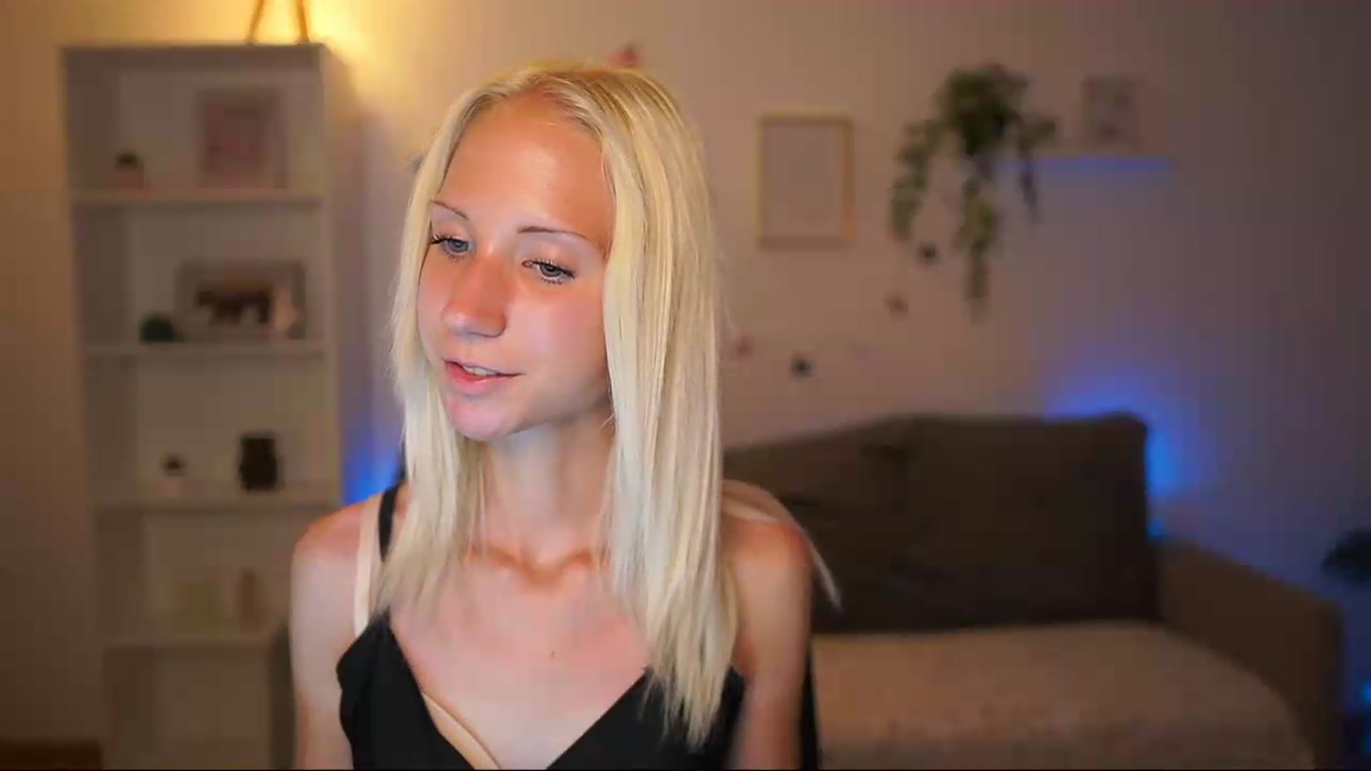 Gallery image thumbnail from PierrePerri's myfreecams stream on, 07/17/2026, 22:45 image 19 of 20