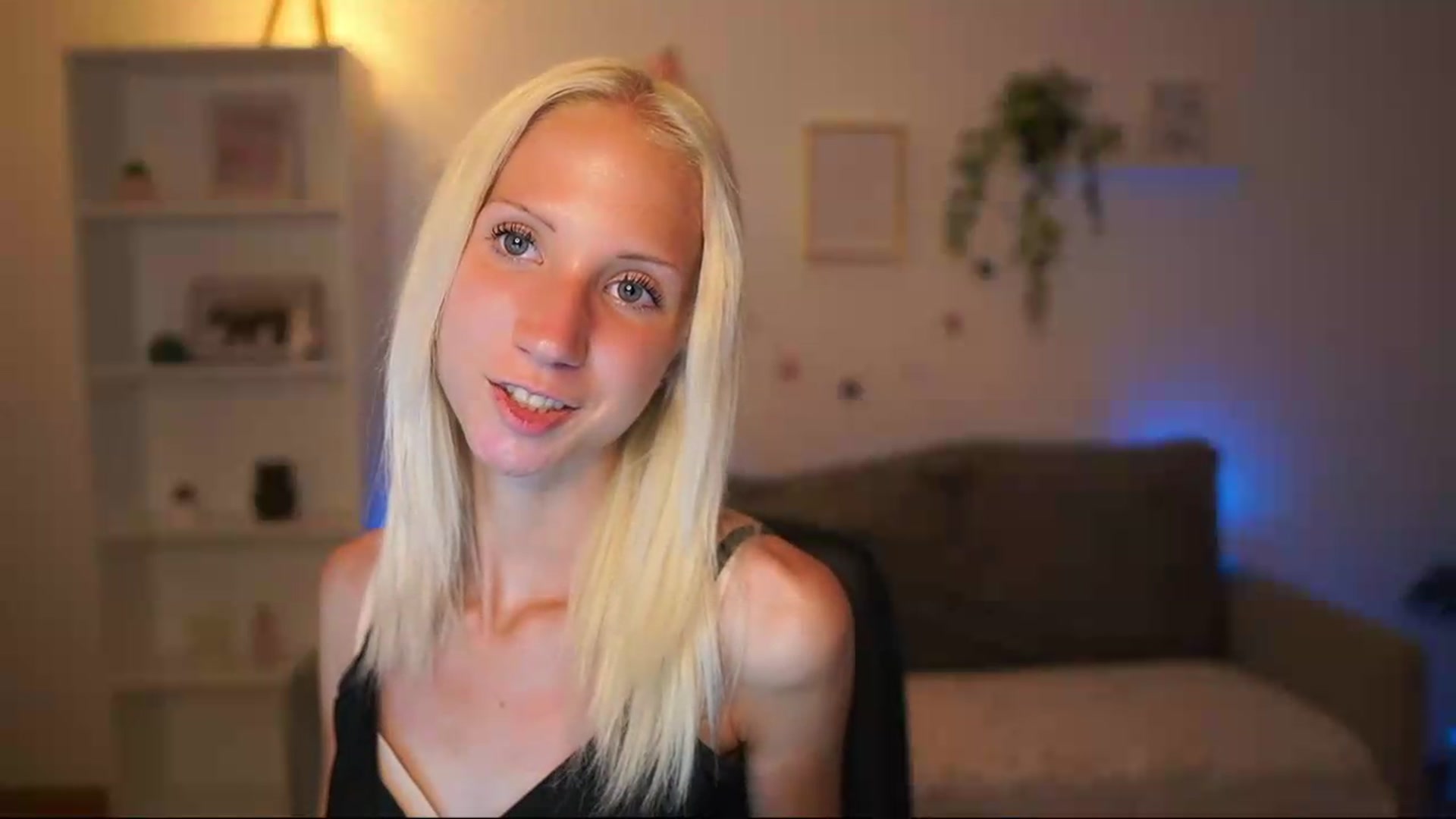 Gallery image thumbnail from PierrePerri's myfreecams stream on, 07/17/2026, 22:45 image 8 of 20