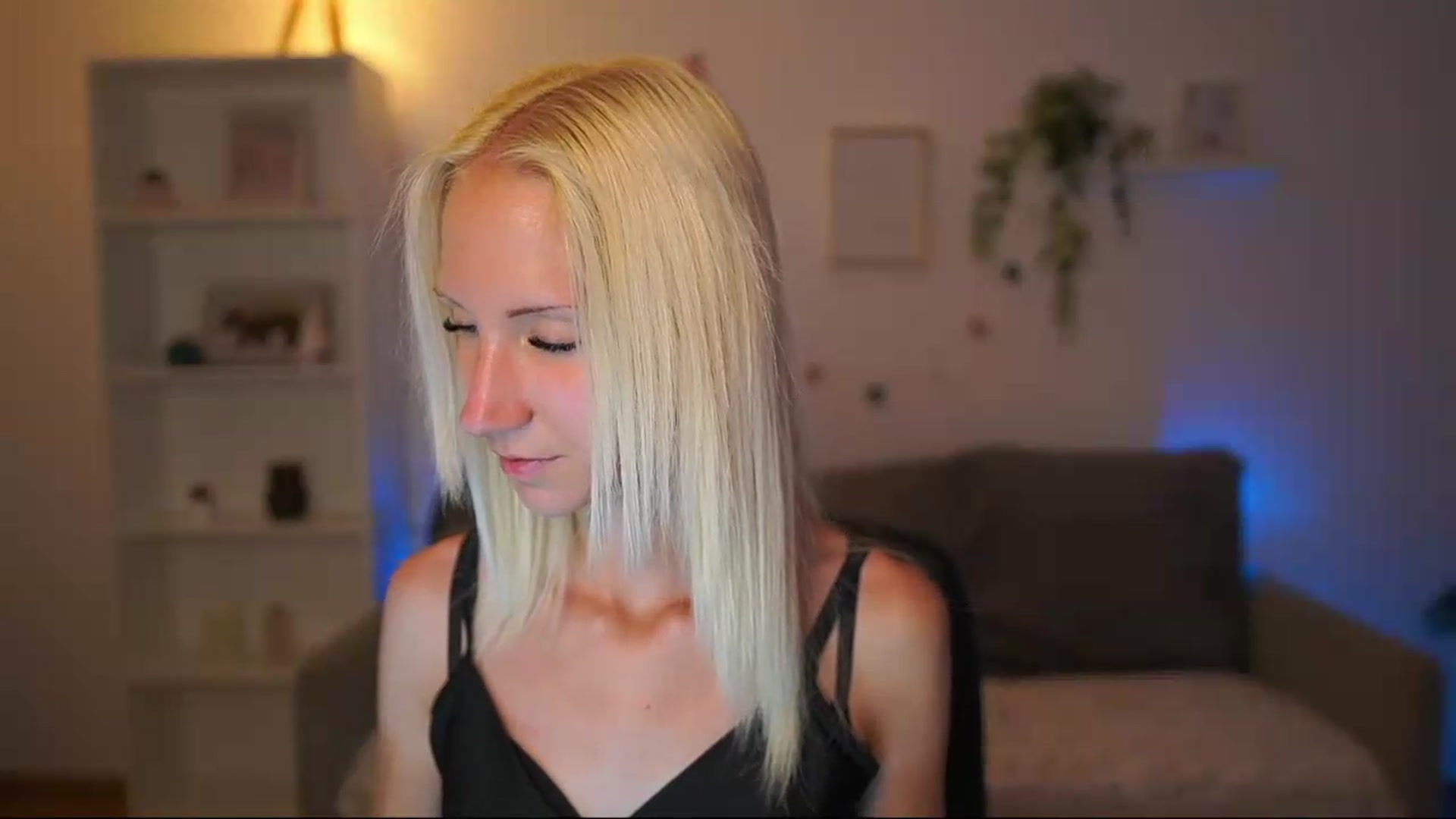 Gallery image thumbnail from PierrePerri's myfreecams stream on, 07/21/2026, 20:04 image 15 of 20