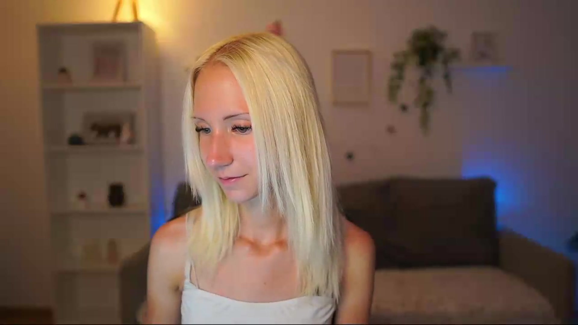 Gallery image thumbnail from PierrePerri's myfreecams stream on, 07/22/2026, 18:32 image 17 of 20