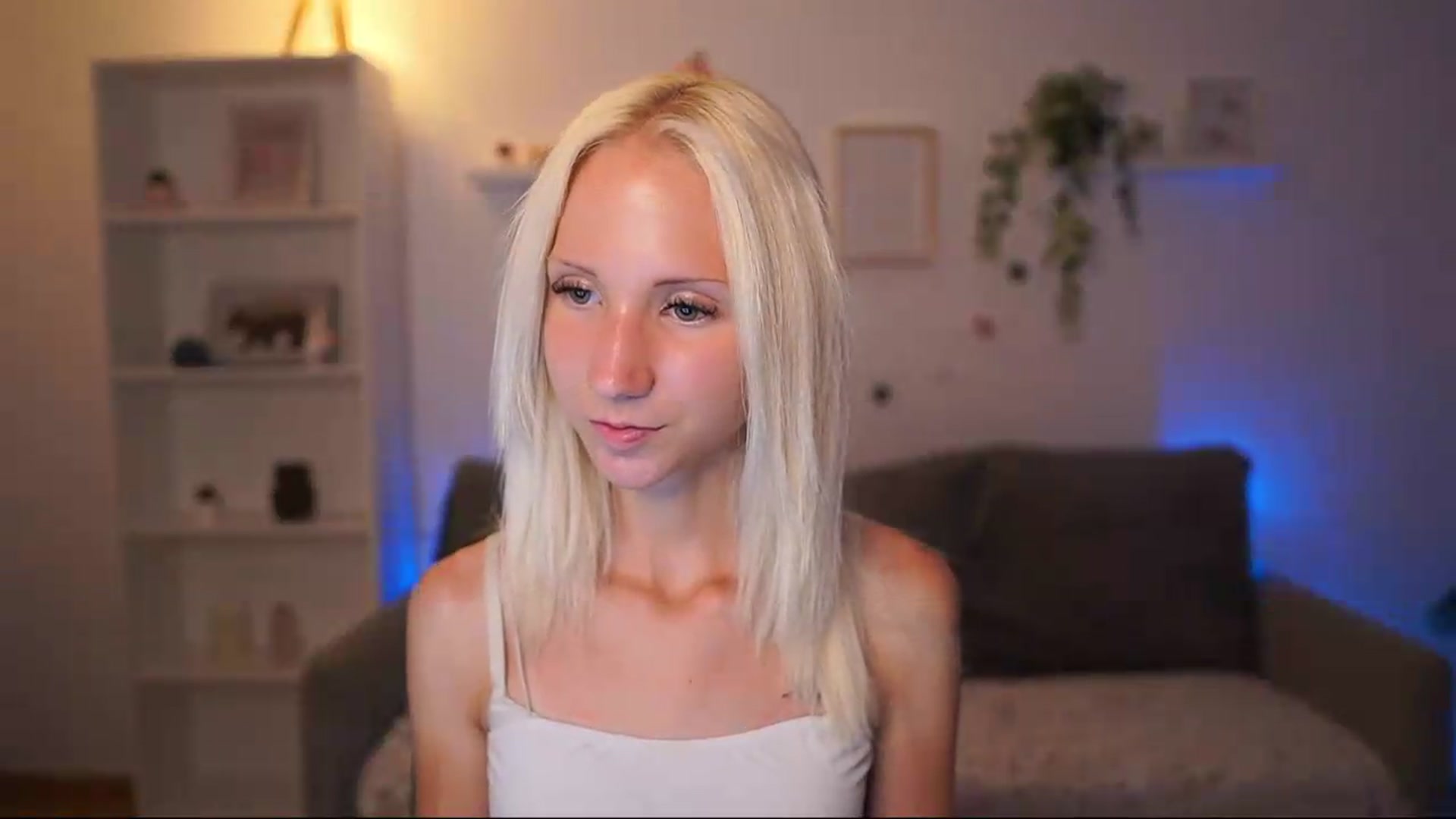 Gallery image thumbnail from PierrePerri's myfreecams stream on, 07/22/2026, 20:36 image 16 of 20