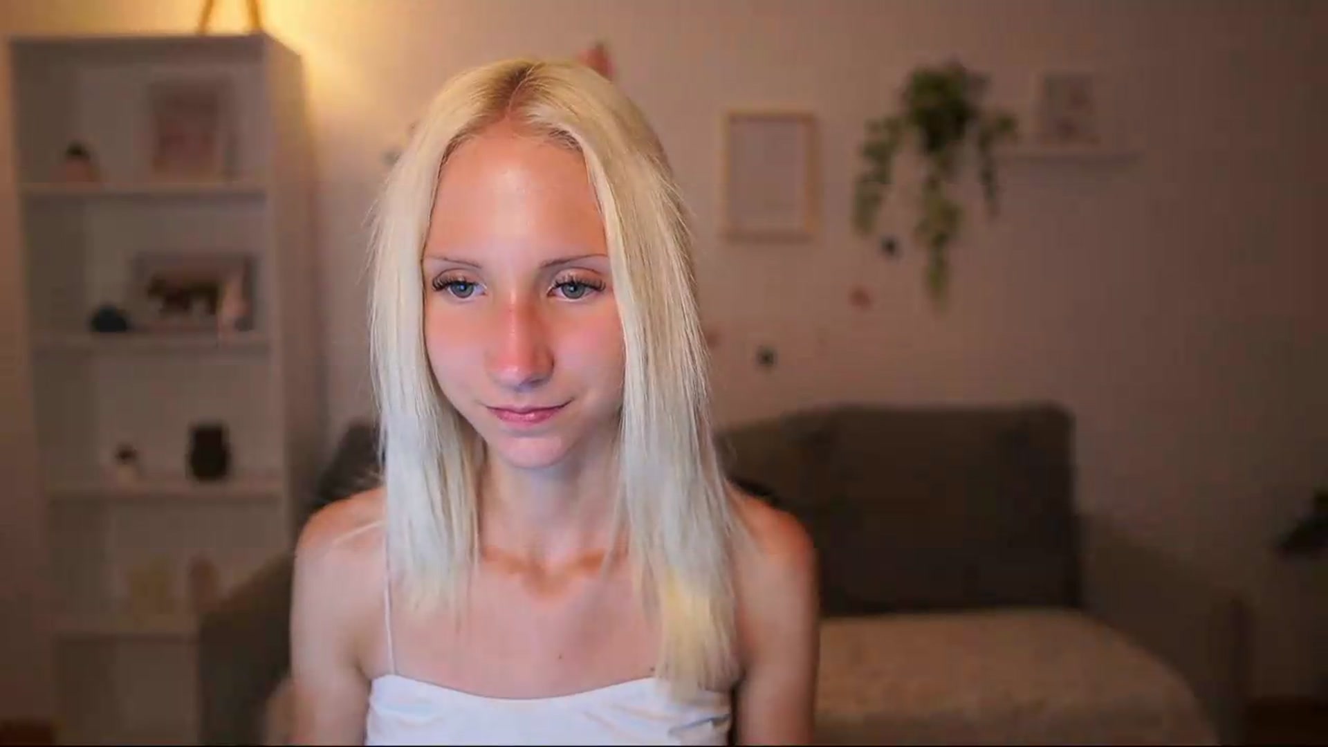 Gallery image thumbnail from PierrePerri's myfreecams stream on, 07/28/2026, 21:07 image 9 of 20