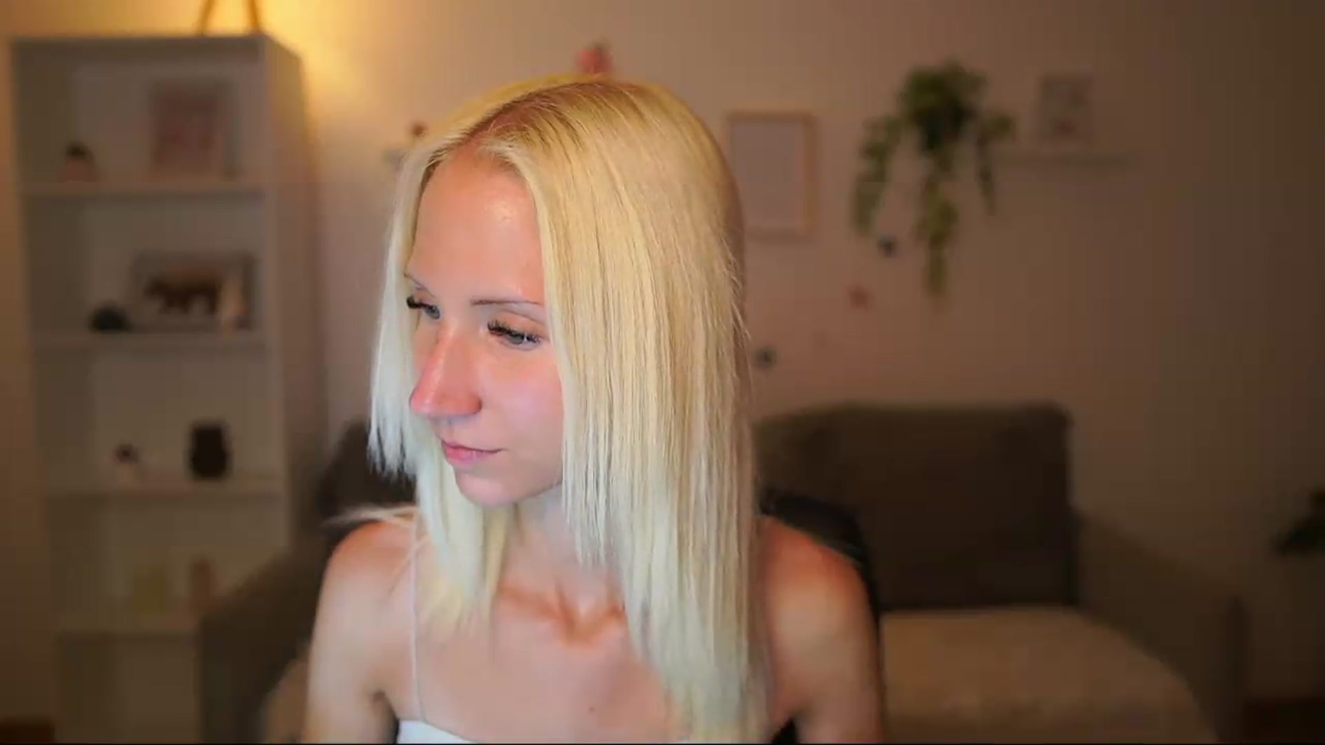 Gallery image thumbnail from PierrePerri's myfreecams stream on, 07/28/2026, 21:07 image 16 of 20