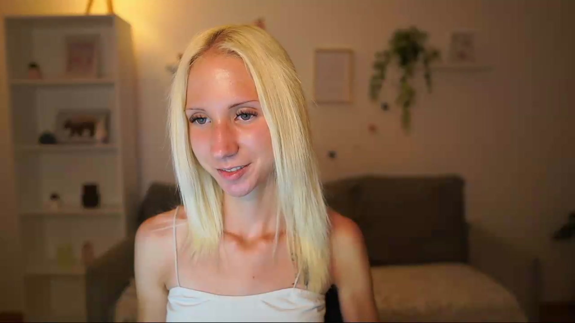 Gallery image thumbnail from PierrePerri's myfreecams stream on, 07/28/2026, 21:07 image 10 of 20