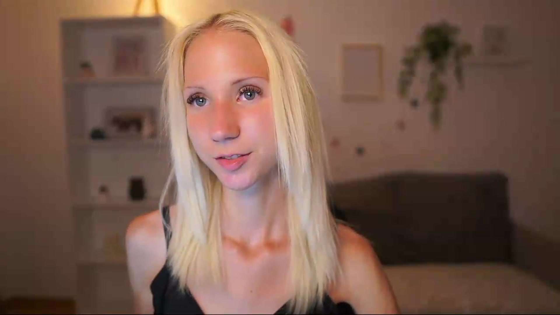 Gallery image thumbnail from PierrePerri's myfreecams stream on, 07/29/2026, 21:01 image 18 of 20