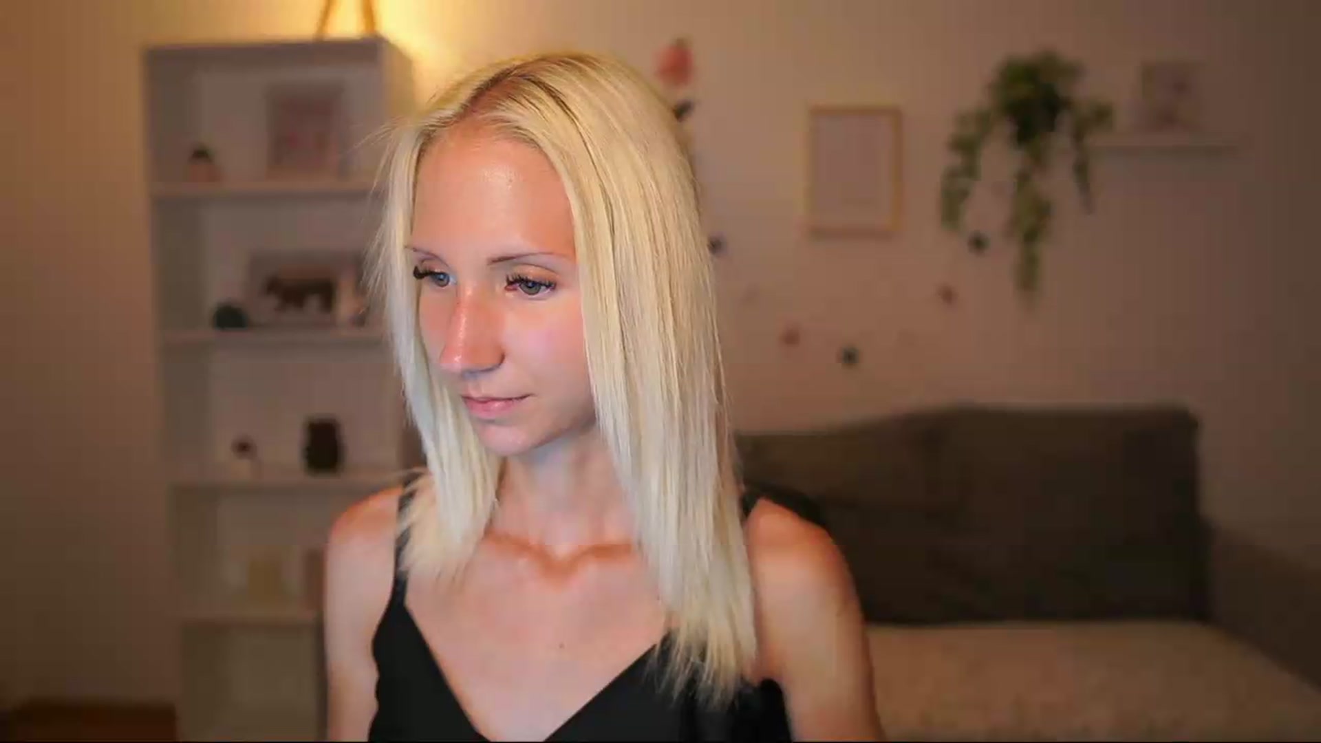 Gallery image thumbnail from PierrePerri's myfreecams stream on, 07/29/2026, 22:35 image 17 of 20