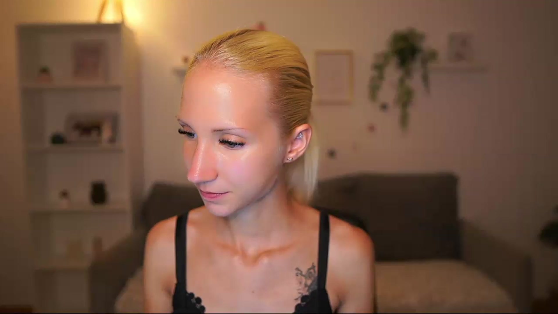 Gallery image thumbnail from PierrePerri's myfreecams stream on, 08/04/2026, 21:15 image 14 of 20