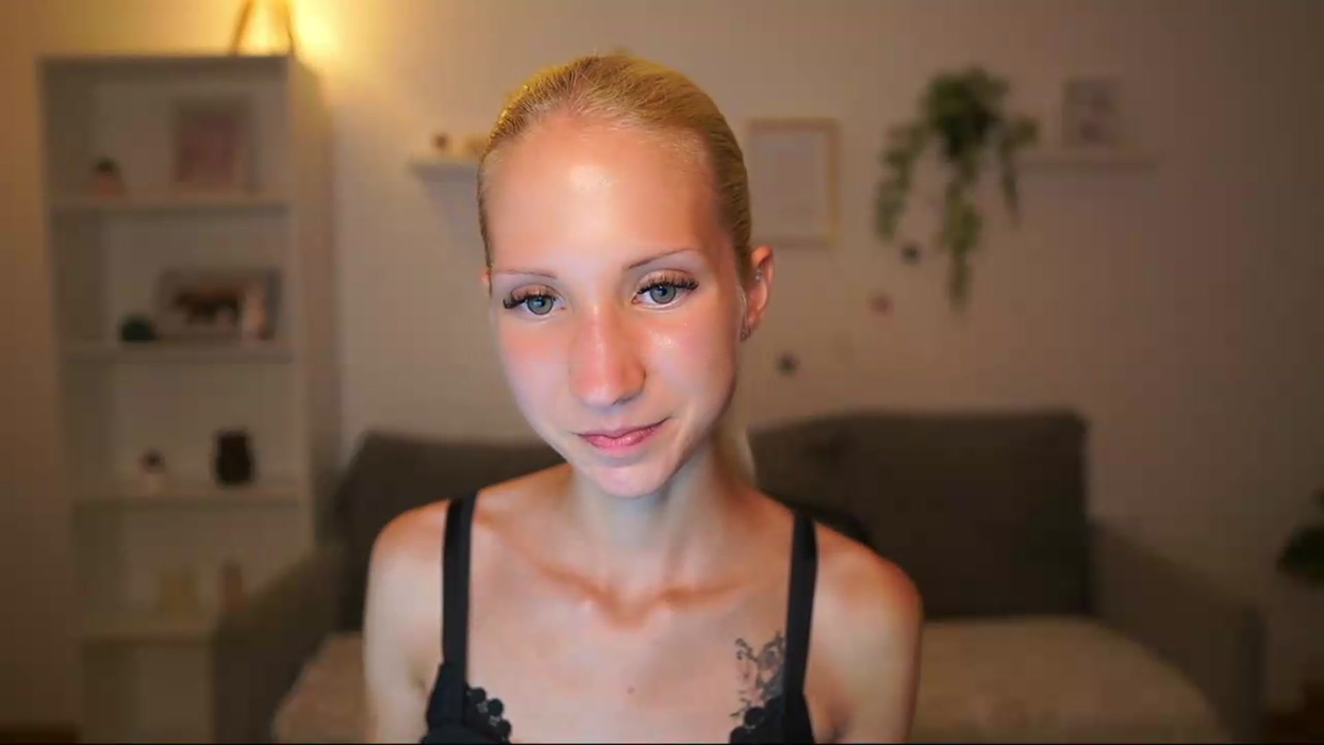 Gallery image thumbnail from PierrePerri's myfreecams stream on, 08/04/2026, 21:15 image 12 of 20