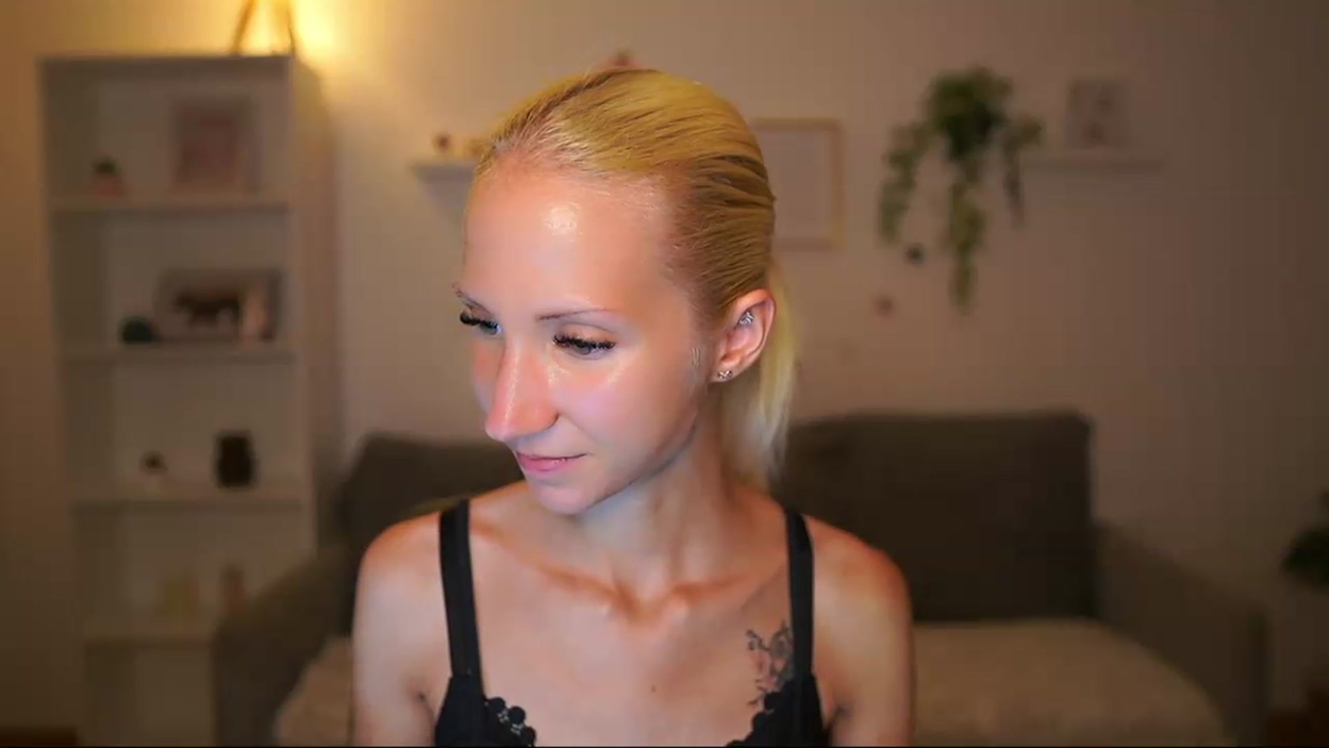 Gallery image thumbnail from PierrePerri's myfreecams stream on, 08/04/2026, 21:15 image 10 of 20