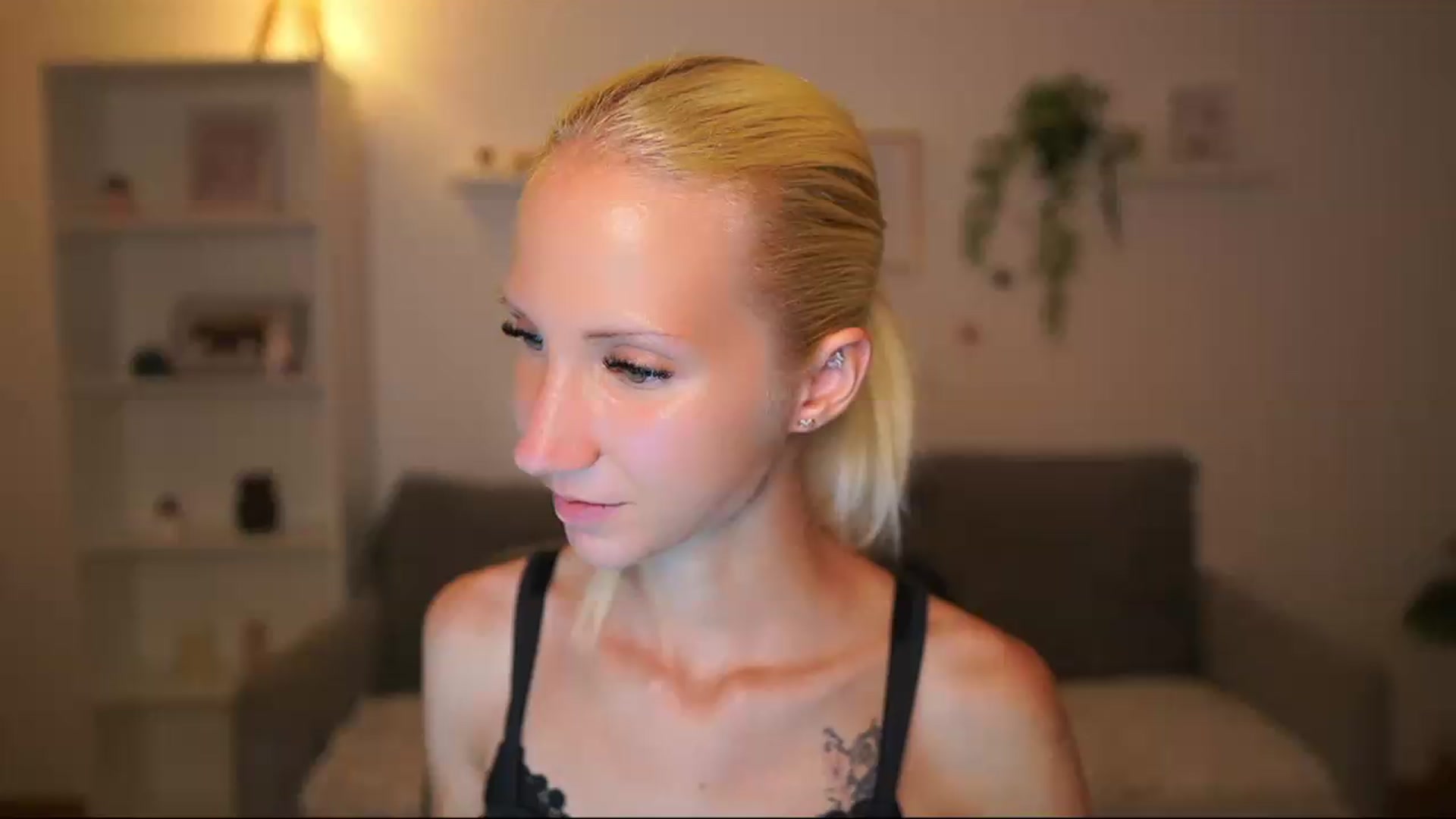 Gallery image thumbnail from PierrePerri's myfreecams stream on, 08/04/2026, 21:49 image 1 of 20