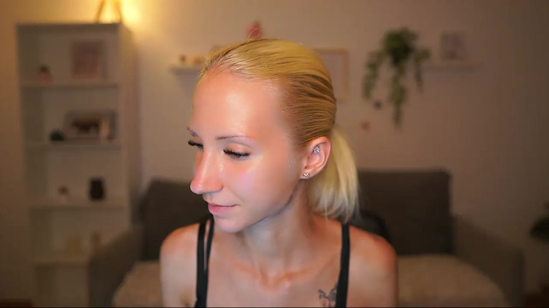 Gallery image thumbnail from PierrePerri's myfreecams stream on, 08/04/2026, 21:49 image 11 of 20