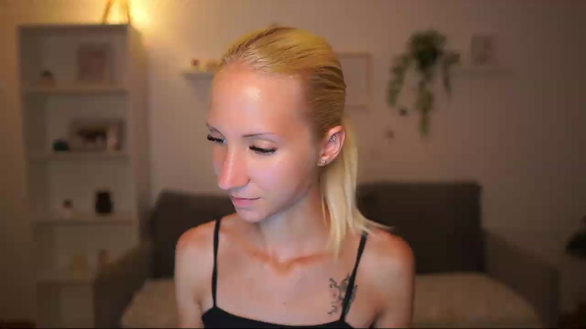 Gallery image thumbnail from PierrePerri's myfreecams stream on, 08/04/2026, 22:30 image 6 of 20