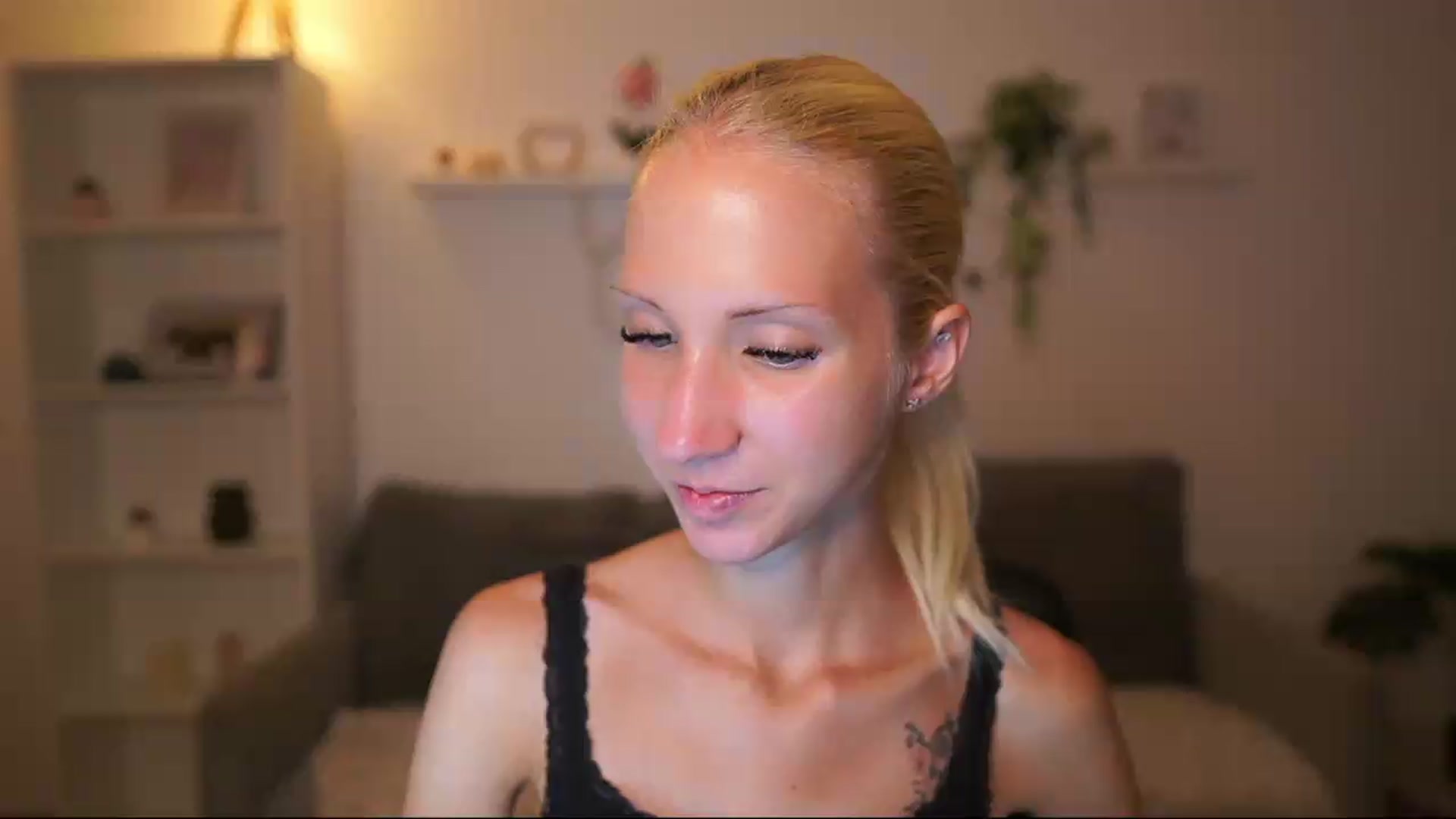 Gallery image thumbnail from PierrePerri's myfreecams stream on, 08/07/2026, 20:15 image 2 of 20