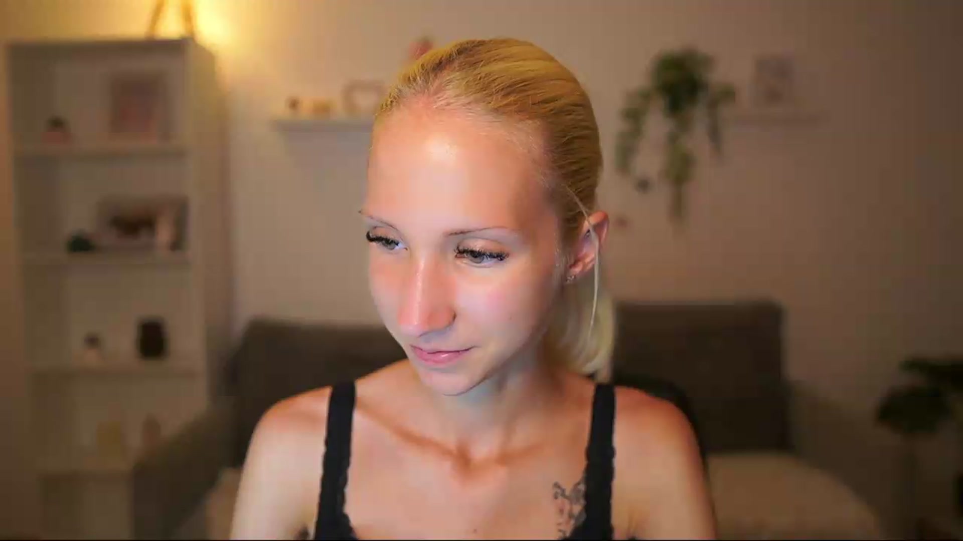 Gallery image thumbnail from PierrePerri's myfreecams stream on, 08/07/2026, 20:15 image 18 of 20