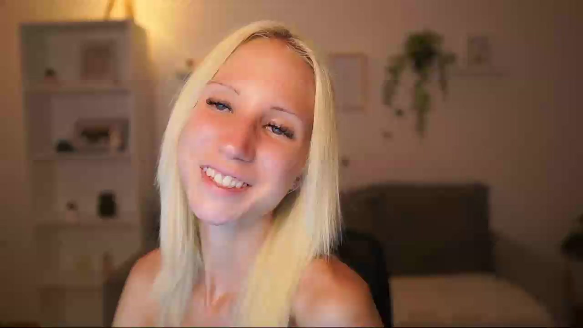 Gallery image thumbnail from PierrePerri's myfreecams stream on, 08/10/2026, 19:54 image 14 of 20