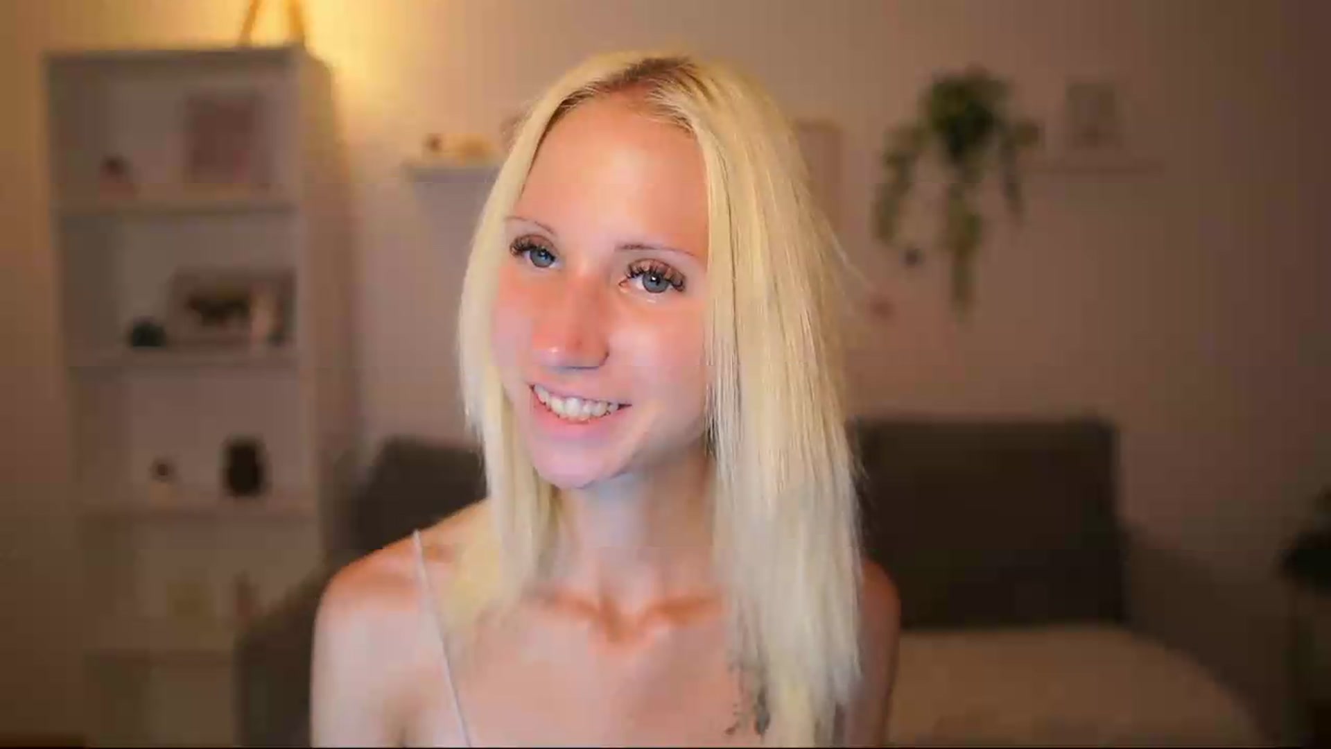 Gallery image thumbnail from PierrePerri's myfreecams stream on, 08/10/2026, 20:40 image 4 of 20