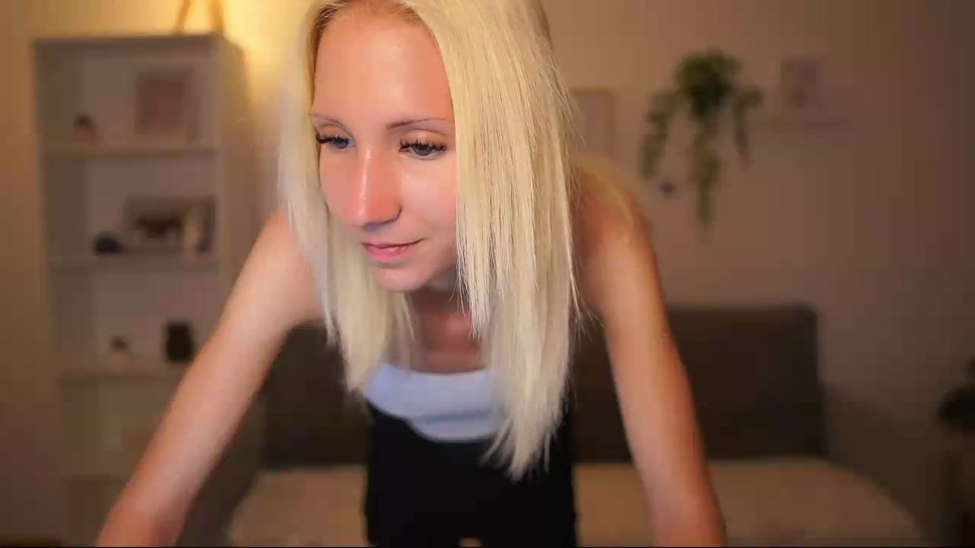 Gallery image thumbnail from PierrePerri's myfreecams stream on, 08/10/2026, 22:43 image 13 of 20