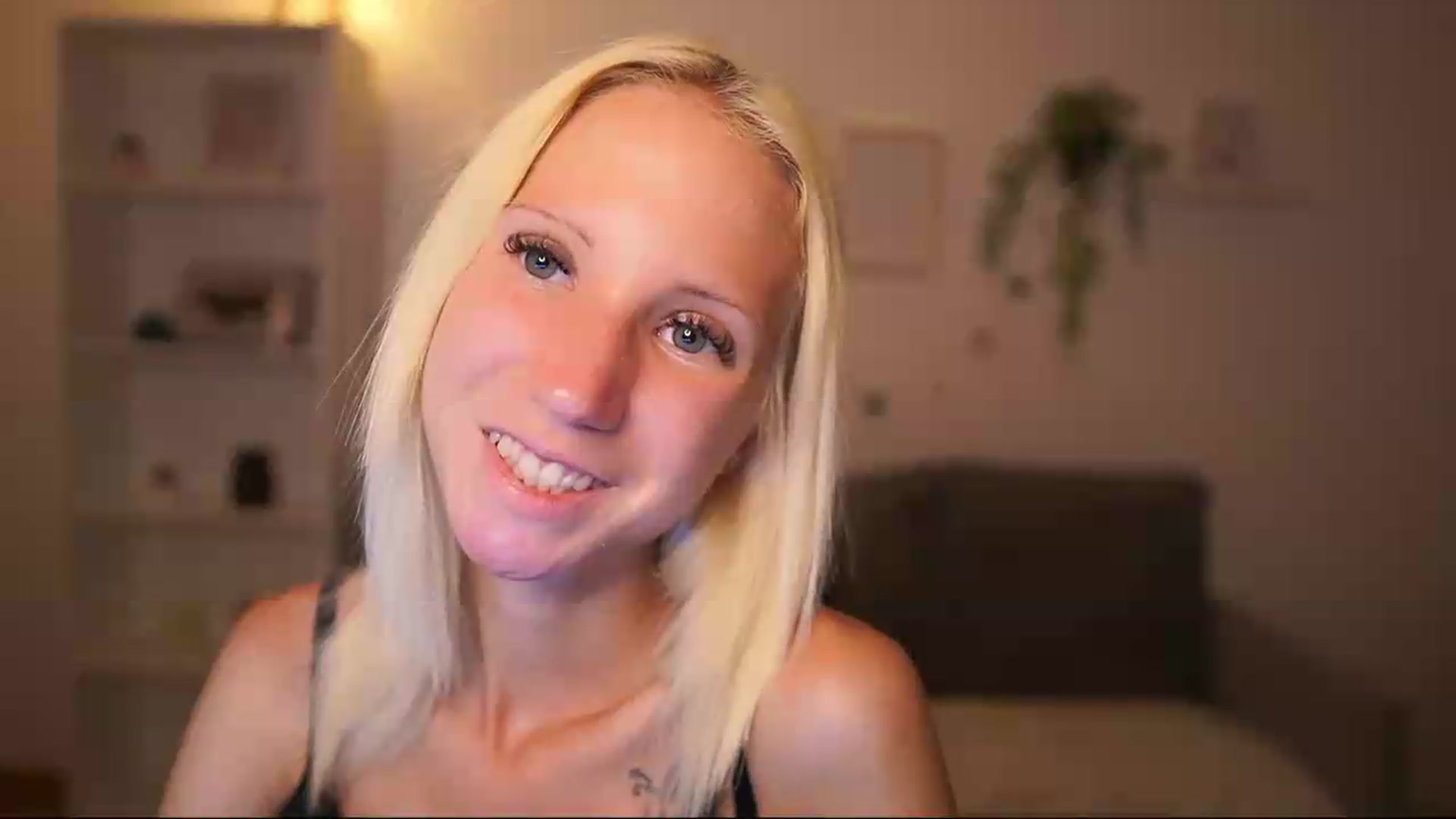 Gallery image thumbnail from PierrePerri's myfreecams stream on, 08/11/2026, 18:38 image 2 of 20