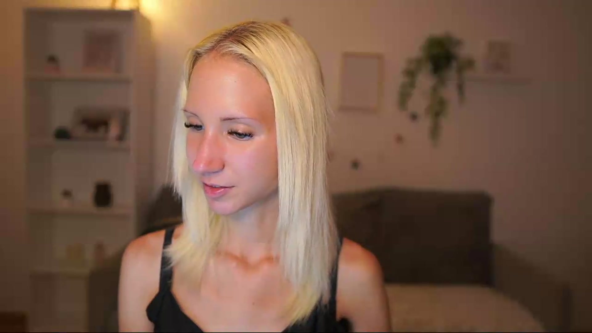 Gallery image thumbnail from PierrePerri's myfreecams stream on, 08/11/2026, 18:38 image 13 of 20