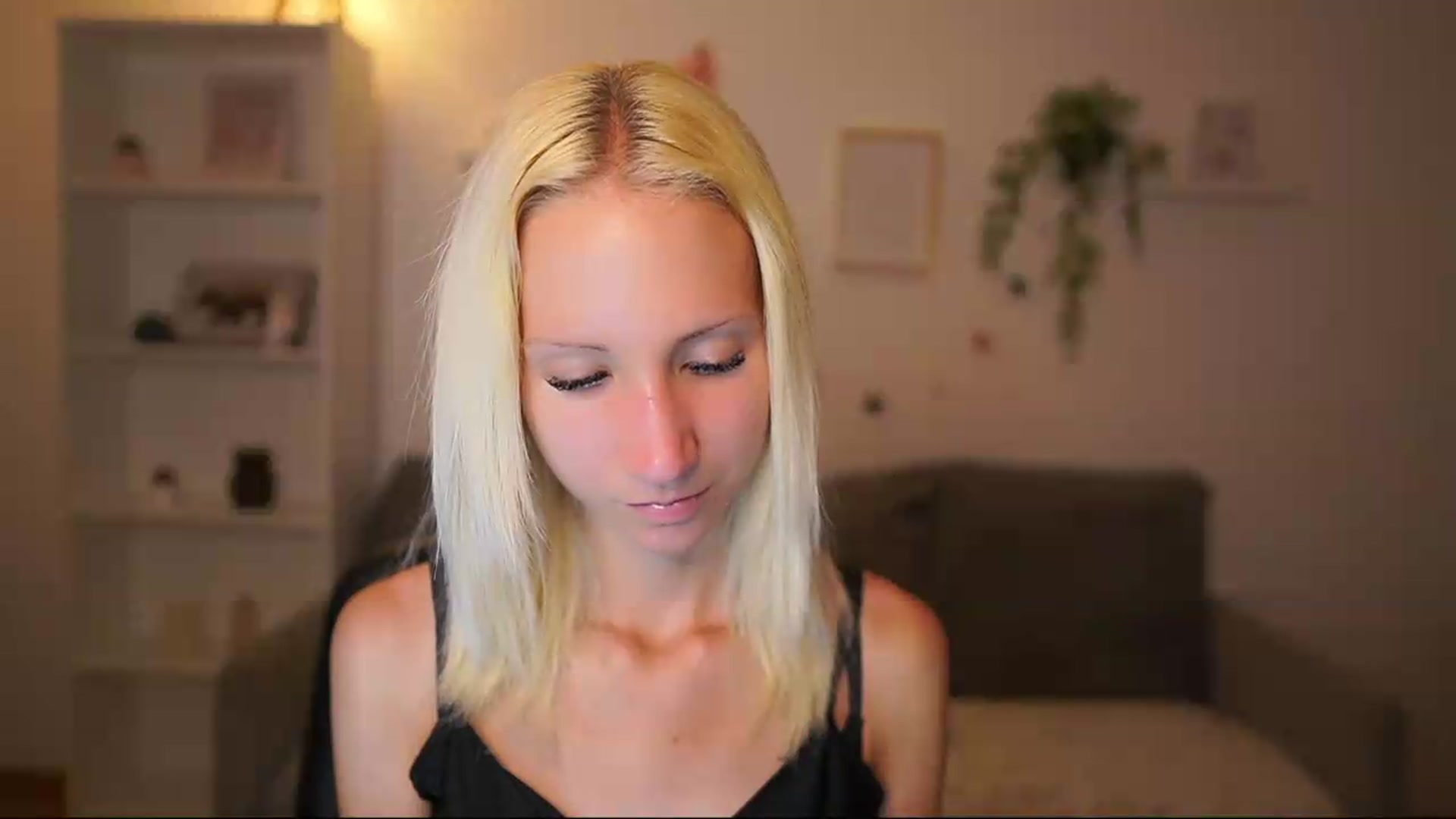 Gallery image thumbnail from PierrePerri's myfreecams stream on, 08/11/2026, 18:38 image 14 of 20