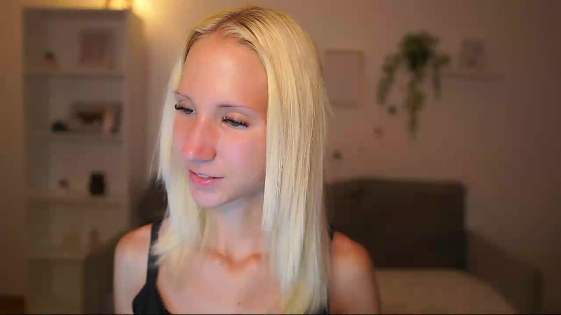 Gallery image thumbnail from PierrePerri's myfreecams stream on, 08/11/2026, 18:38 image 20 of 20